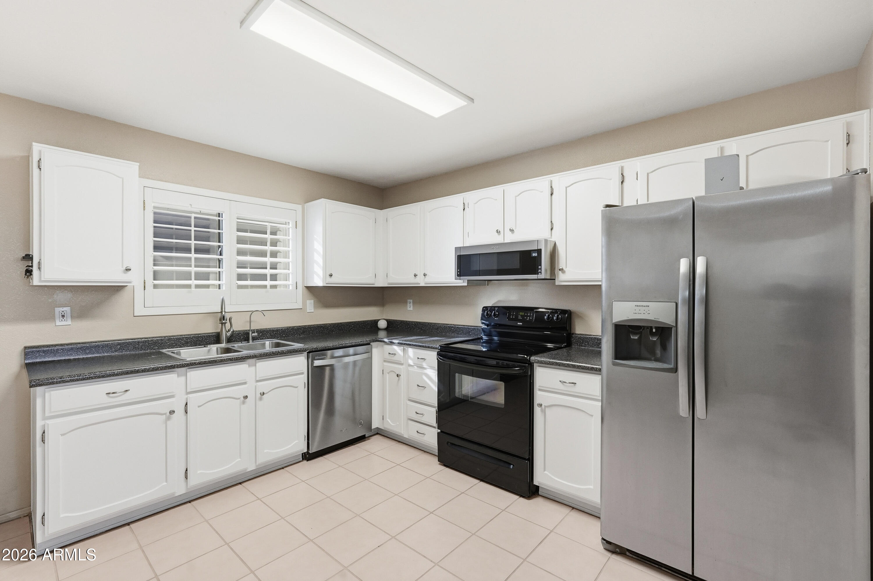 18239 N 40TH Street 121