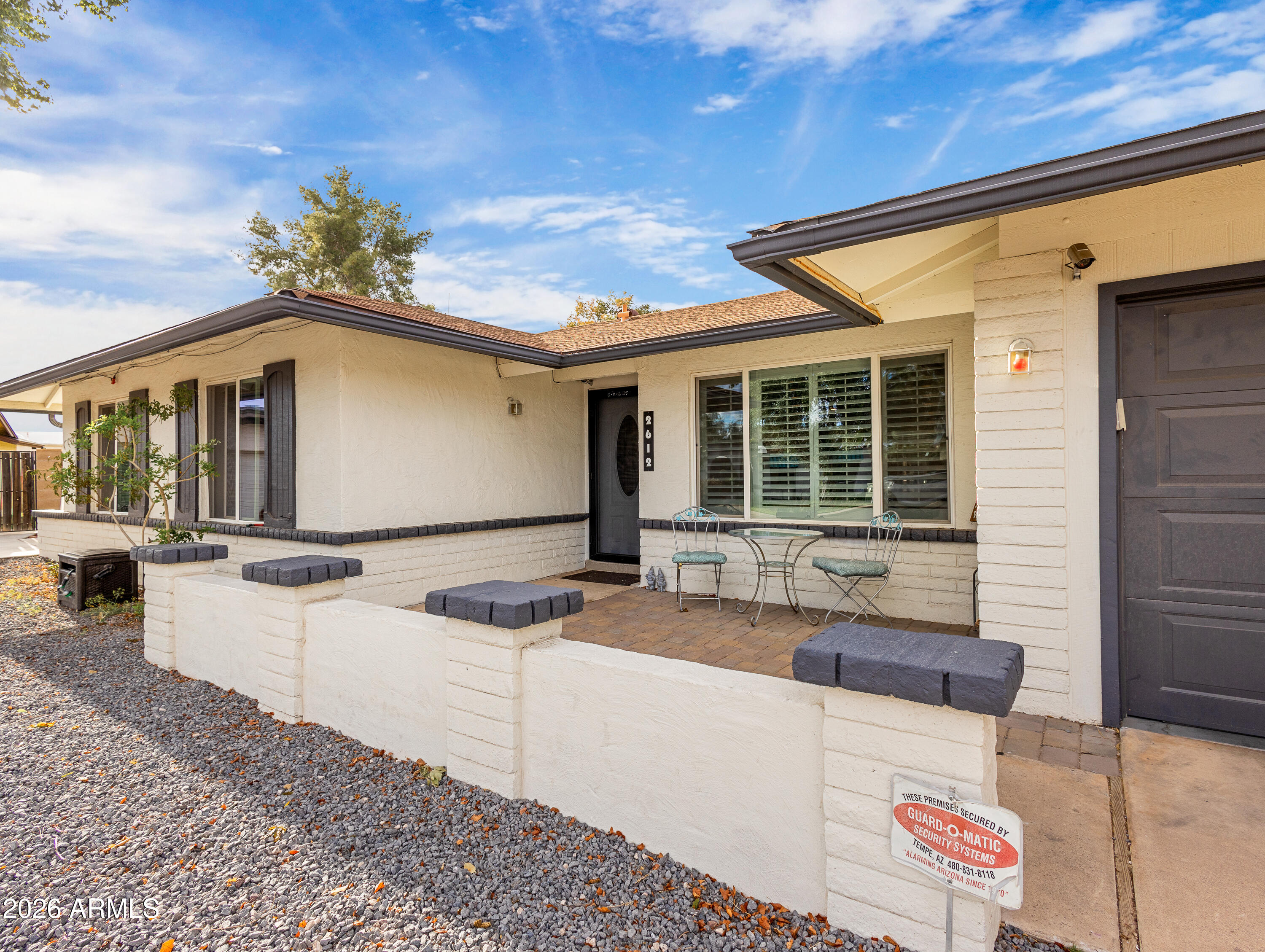 2612 W OSAGE Circle