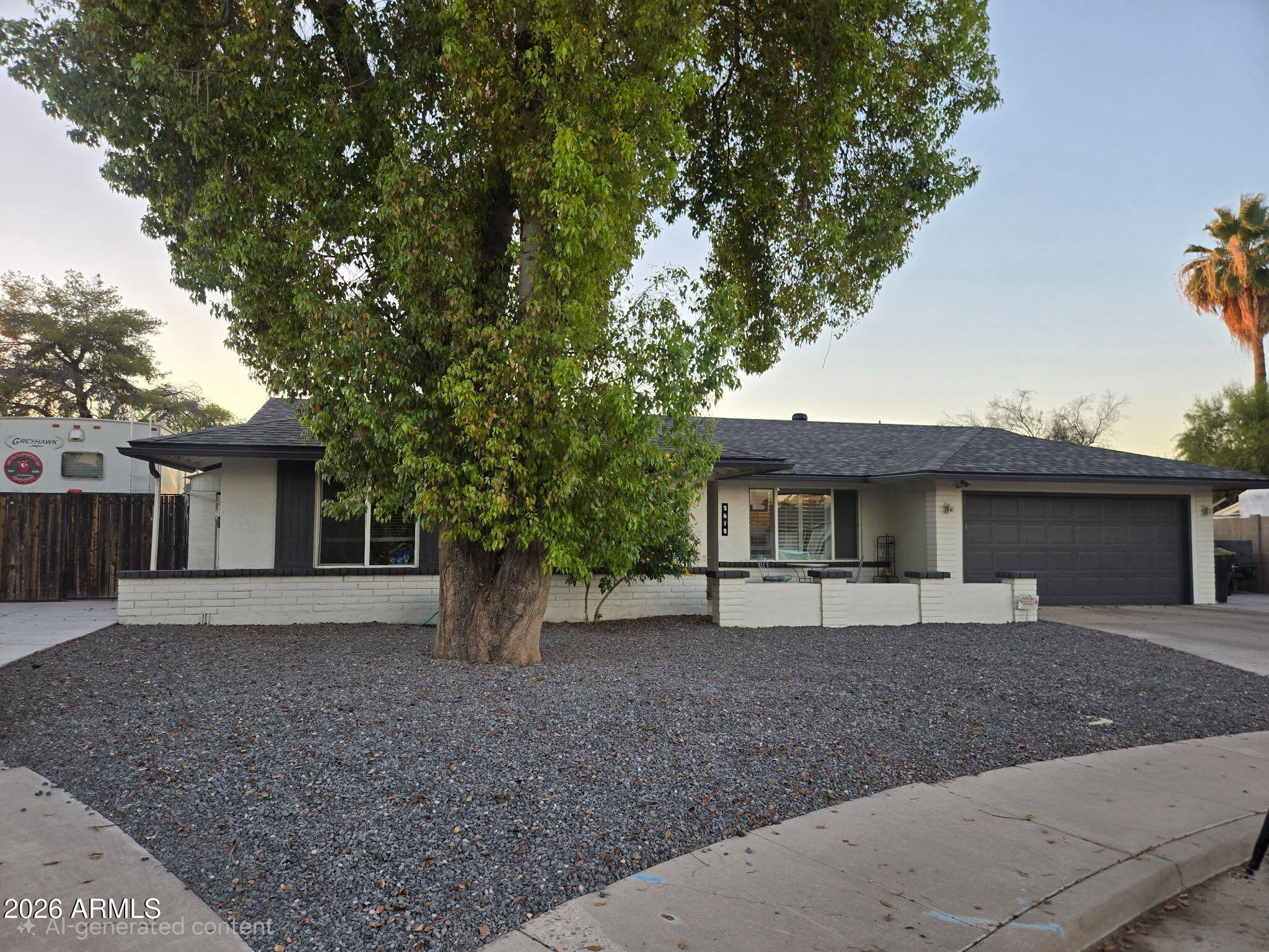 2612 W OSAGE Circle