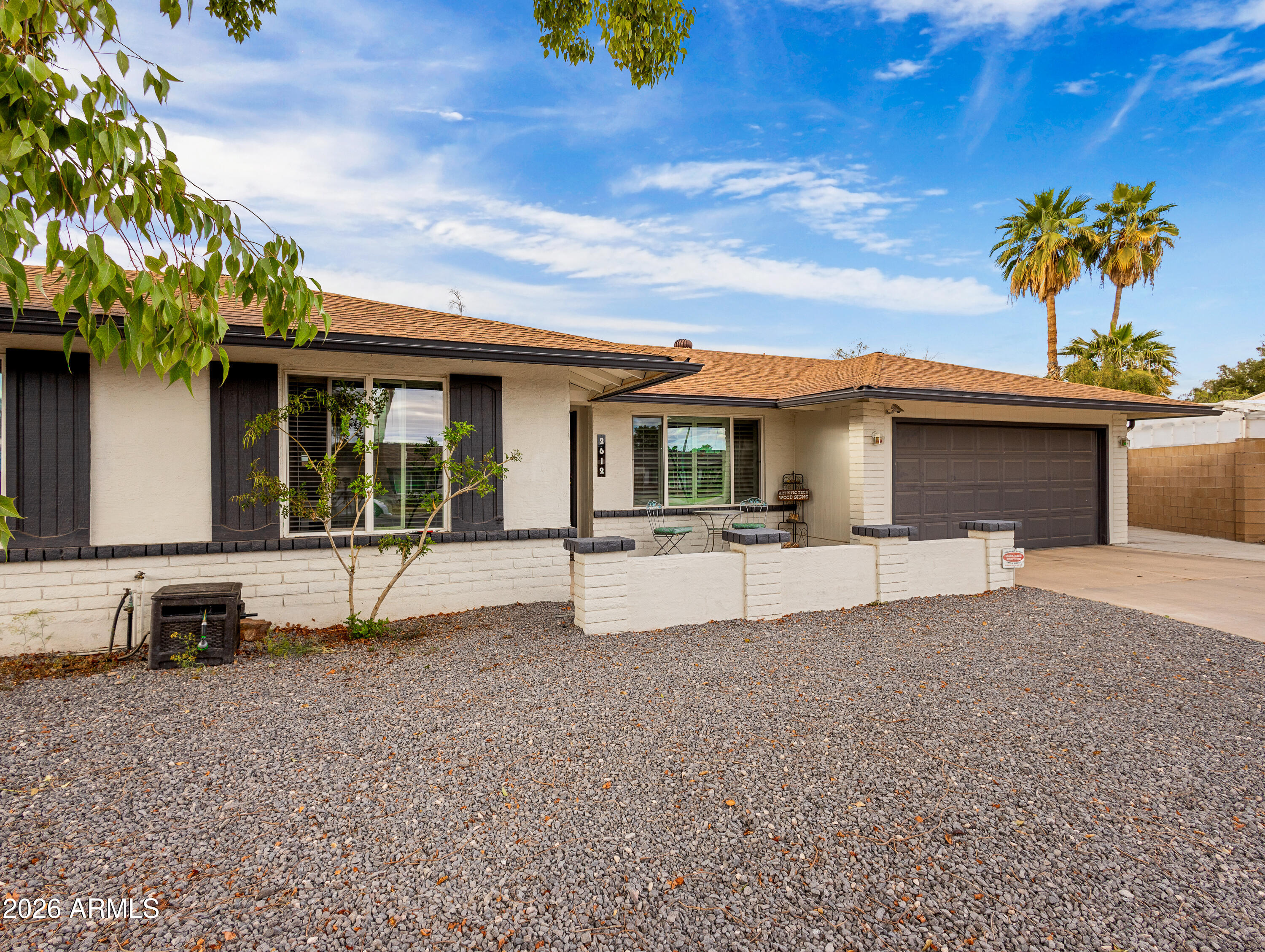 2612 W OSAGE Circle
