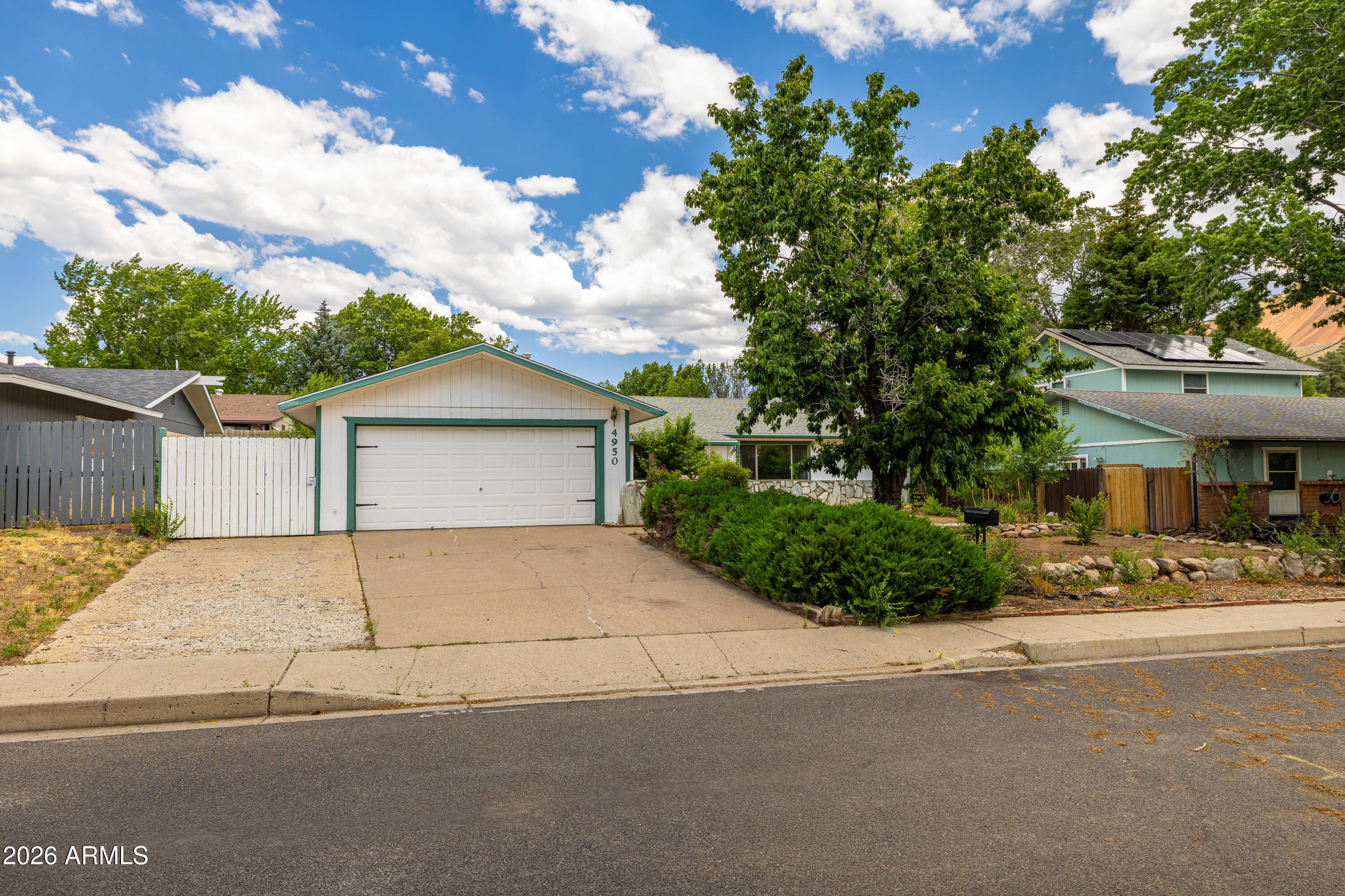 4950 E BROKEN BOW Drive