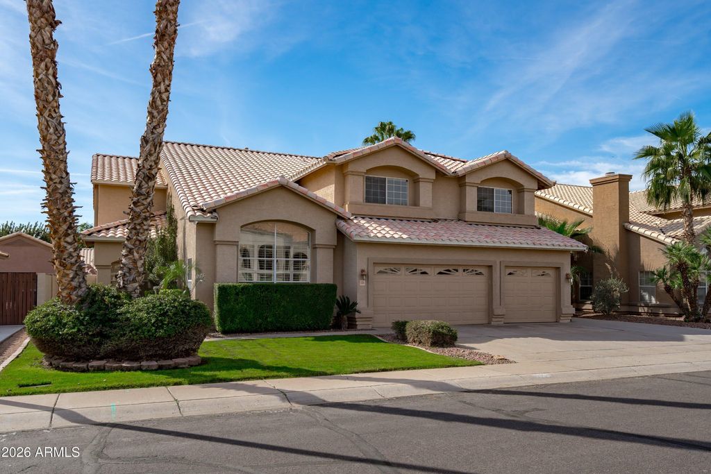 Photo of 1335 E Horseshoe Avenue, Gilbert, AZ 85296 (MLS # 6989580)