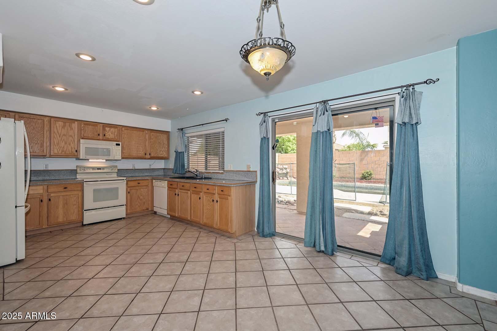 Homes 1 16828 W Windermere Way