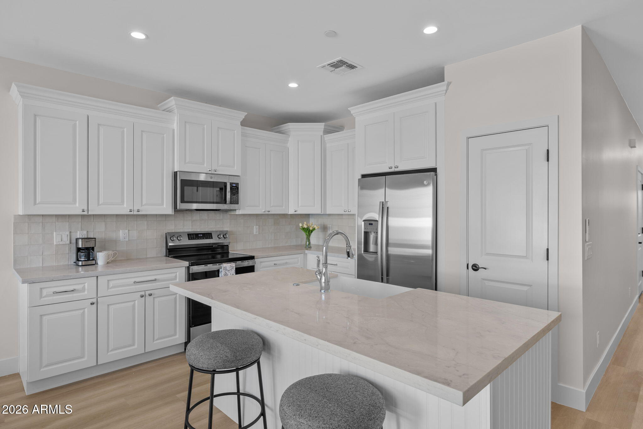 16714 E ALMONT Drive 3