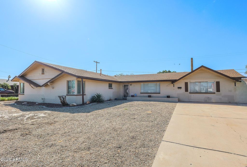 Photo of 6311 W Medlock Drive, Glendale, AZ 85301 (MLS # 6992702)