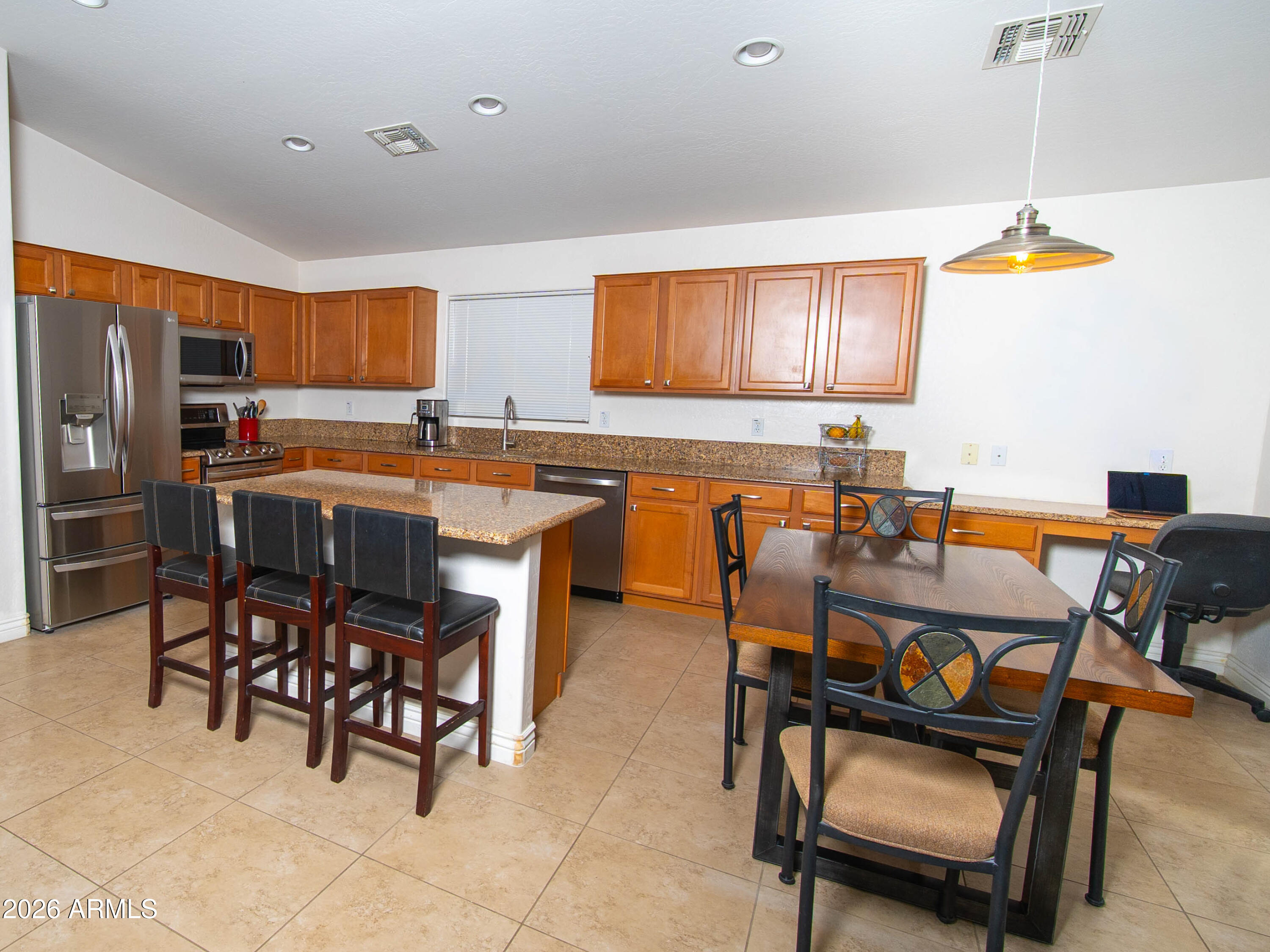 1717 E BEAUTIFUL Lane