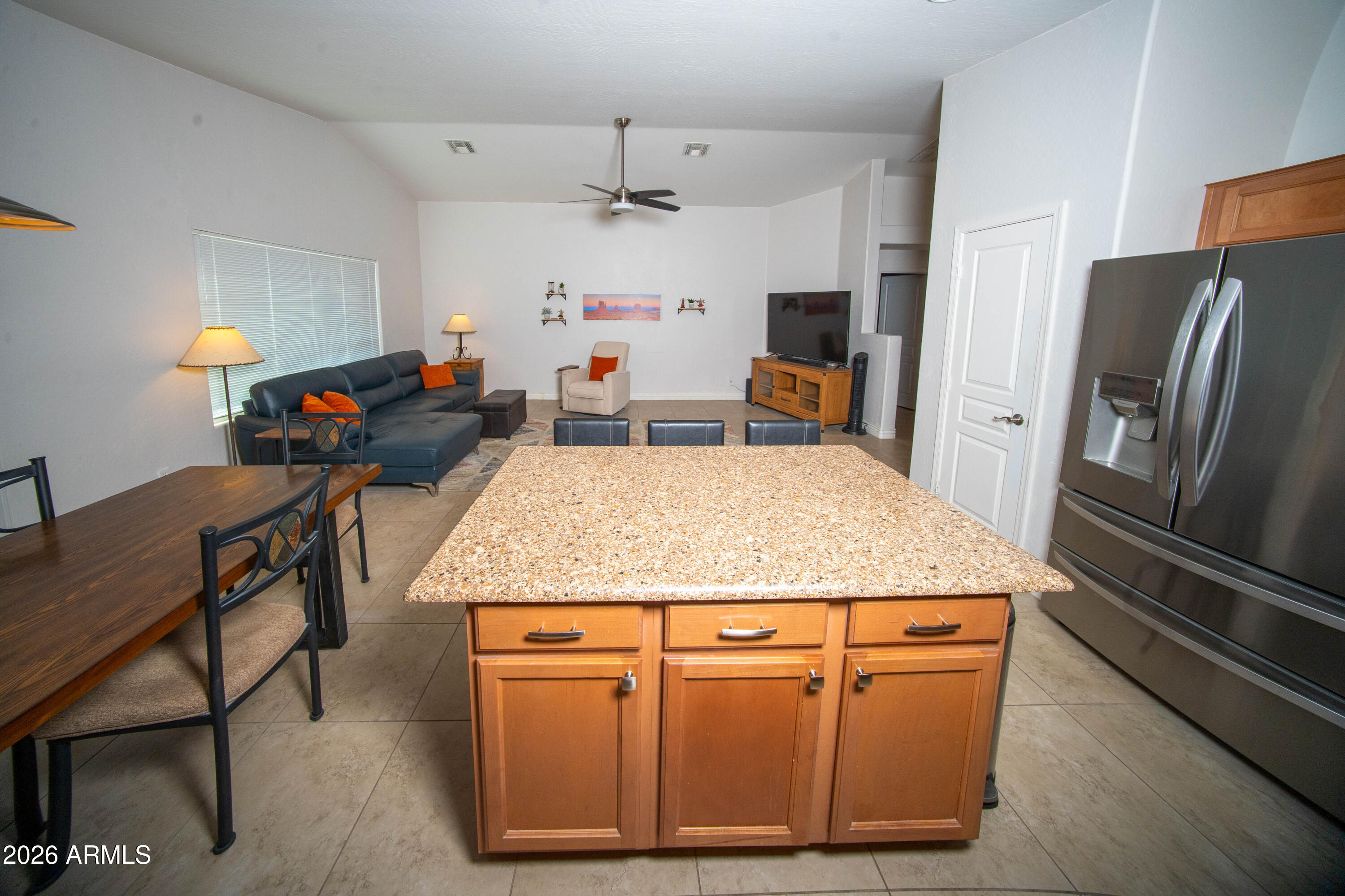 1717 E BEAUTIFUL Lane