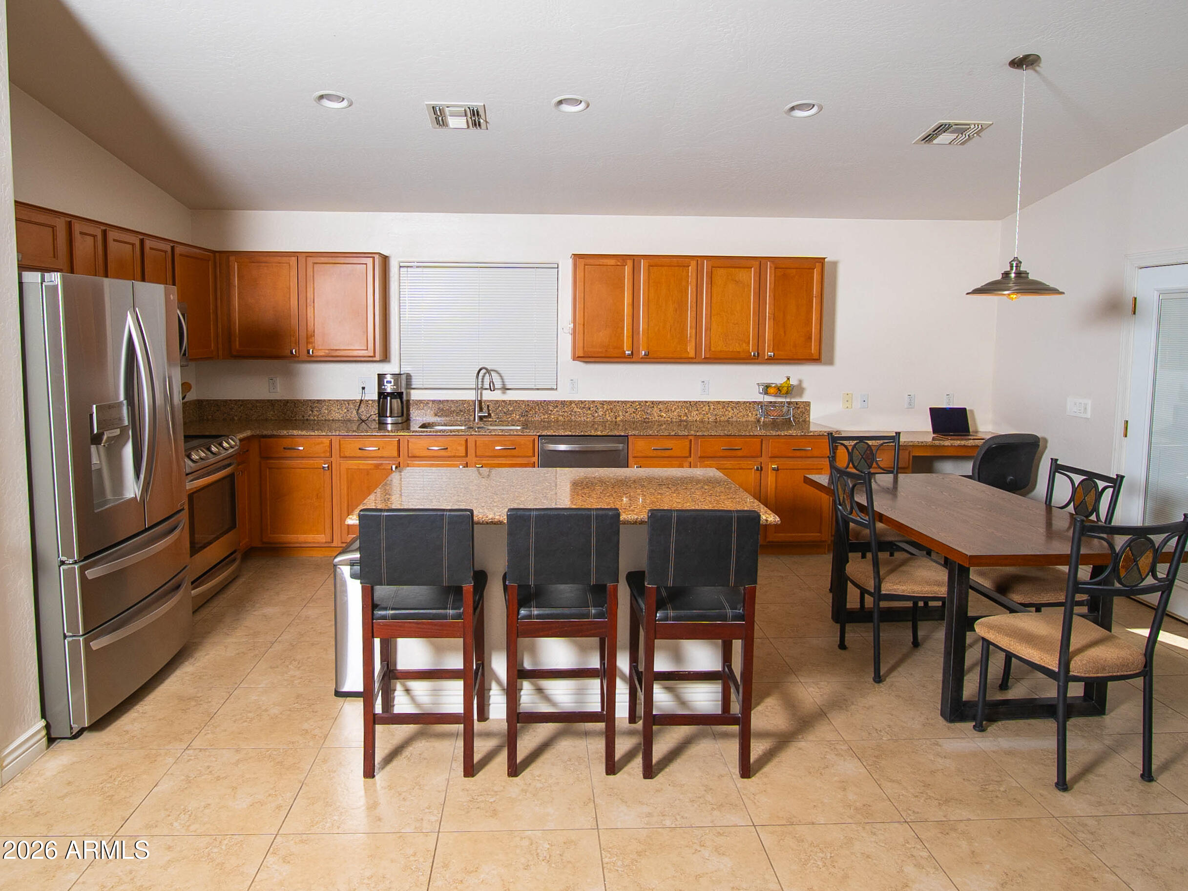 1717 E BEAUTIFUL Lane