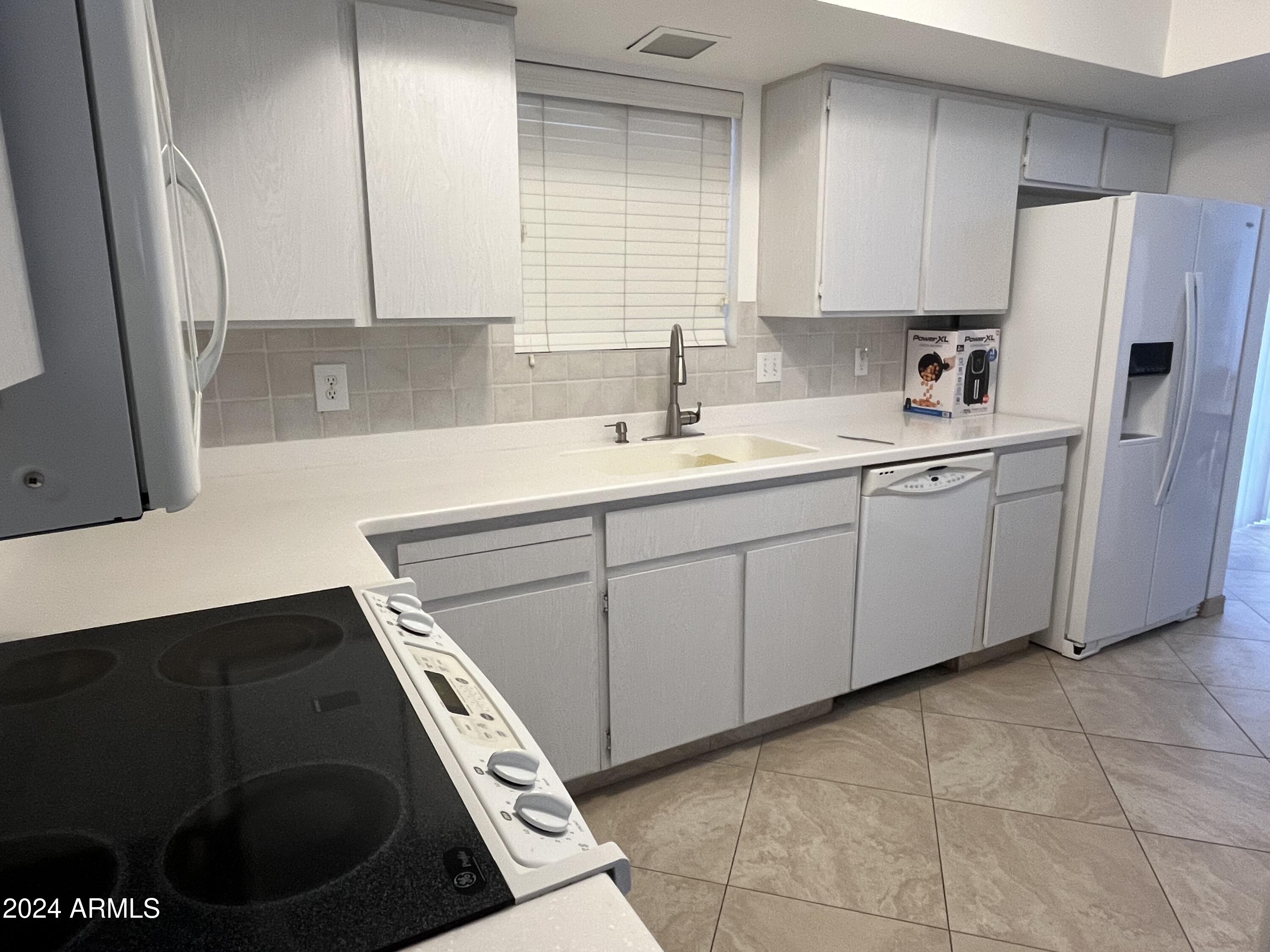 26014 S HOWARD Drive