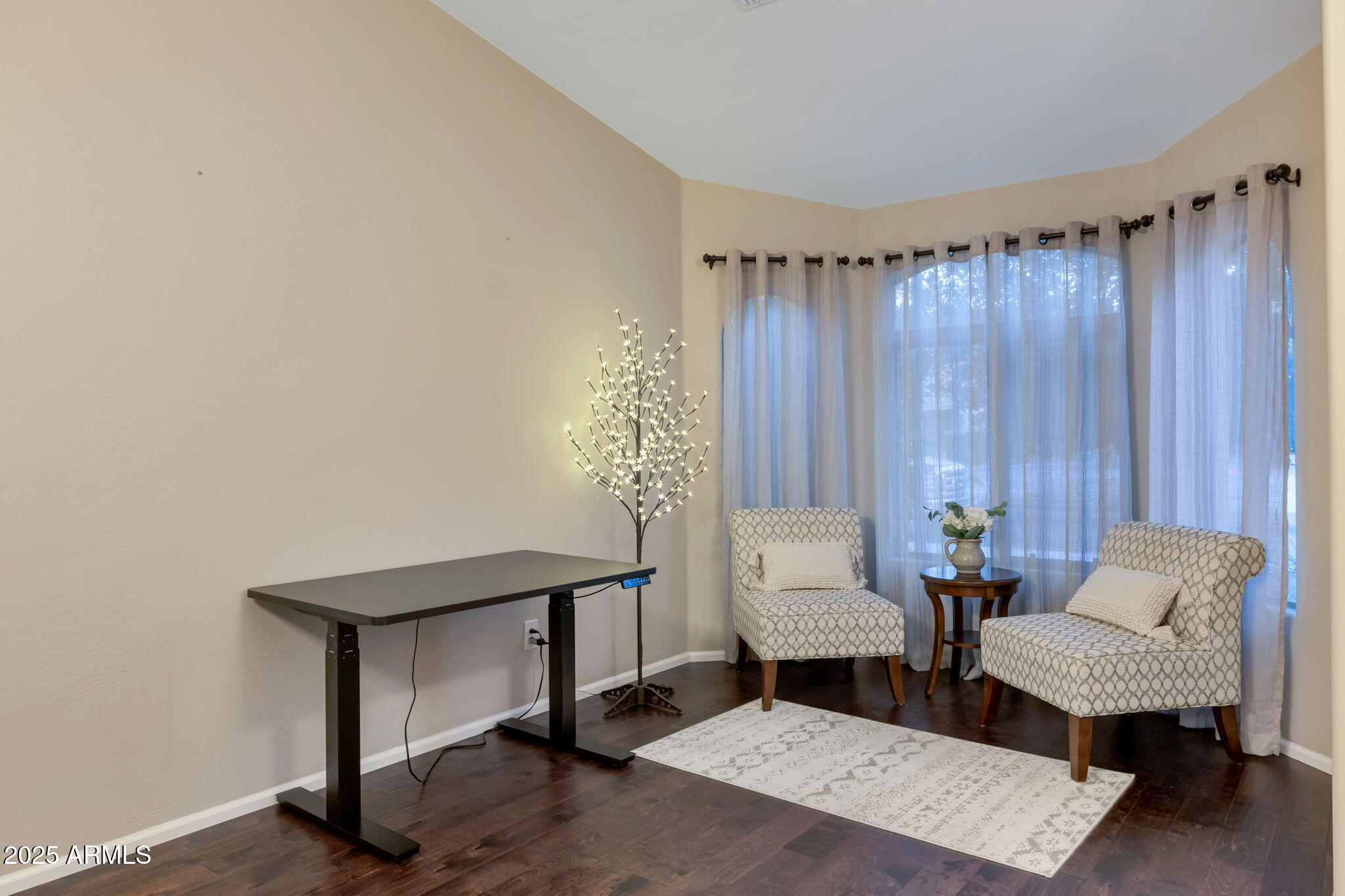 7579 W CHARTER OAK Road