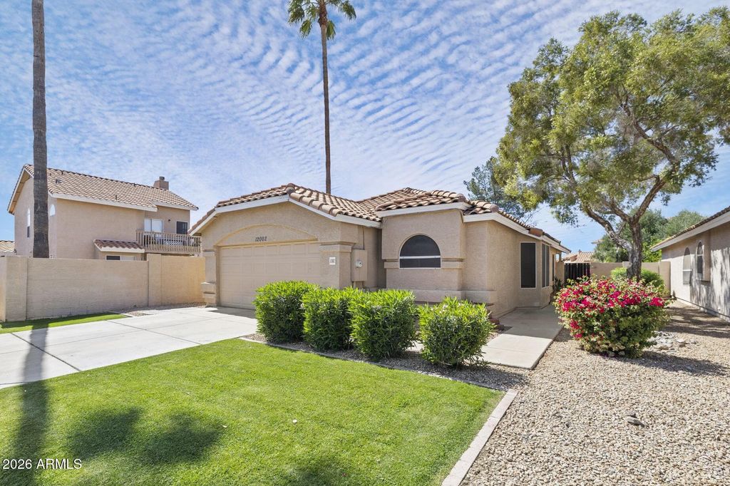 Photo of 12002 N 79th Drive, Peoria, AZ 85345 (MLS # 7001105)