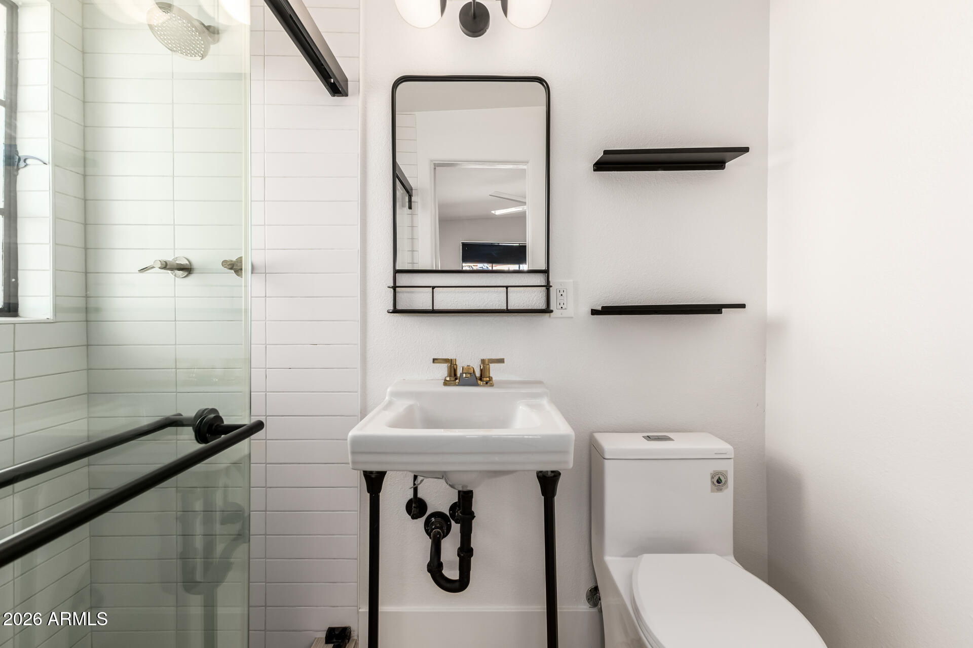 3319 E MONTE VISTA Road