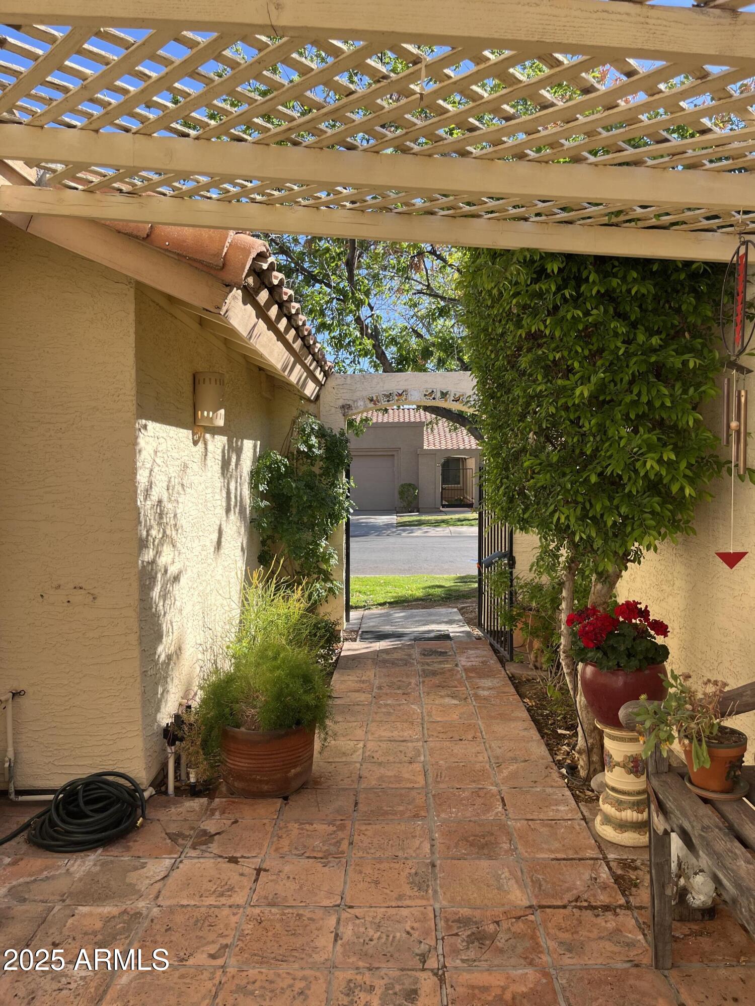 50 W Calle de Arcos --