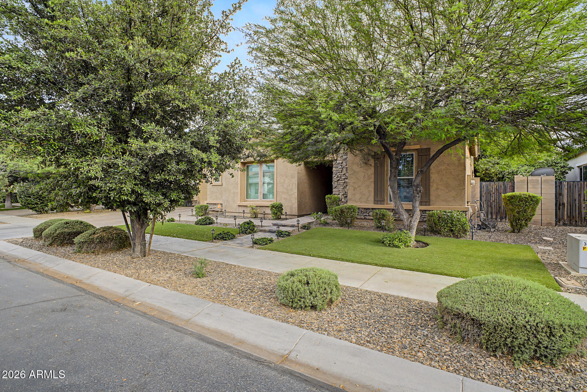 20069 E QUINTERO Road