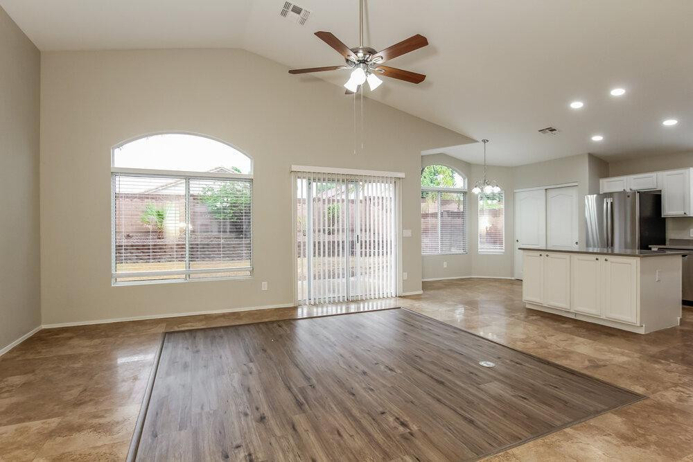 1024 E Tonopah Drive