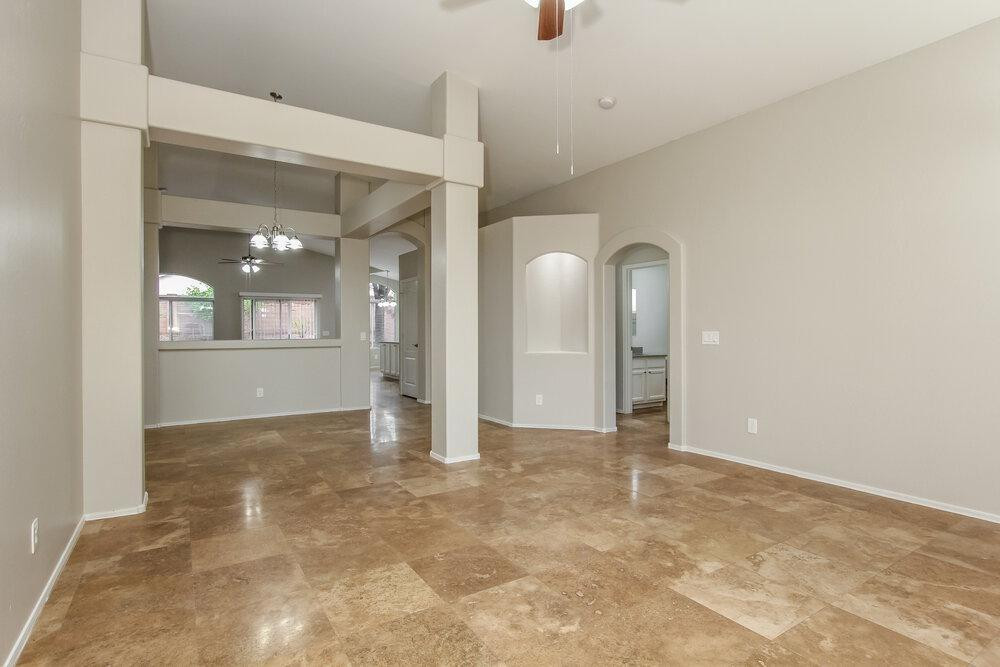 1024 E Tonopah Drive