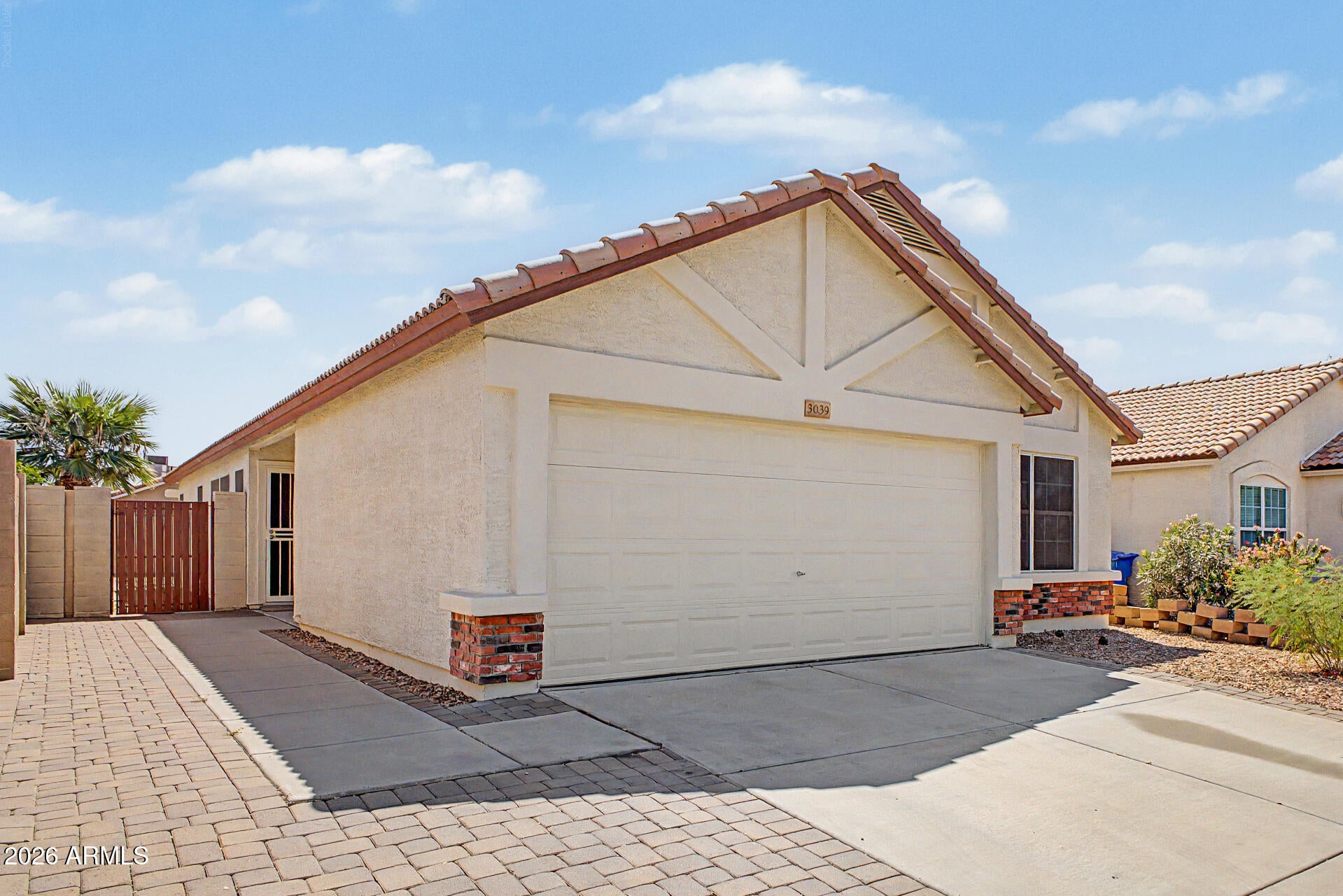 3039 W MATTHEW Drive