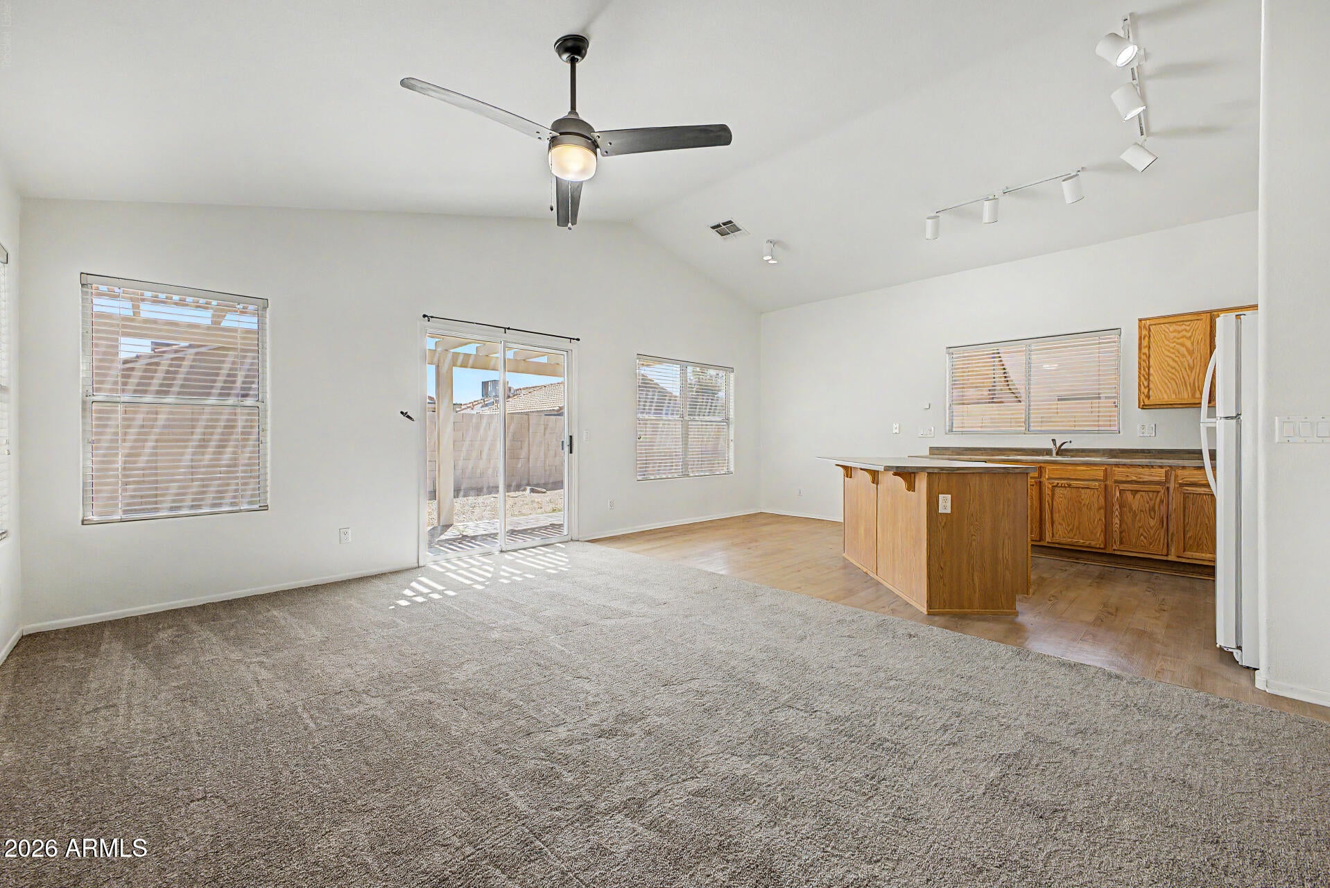 3039 W MATTHEW Drive