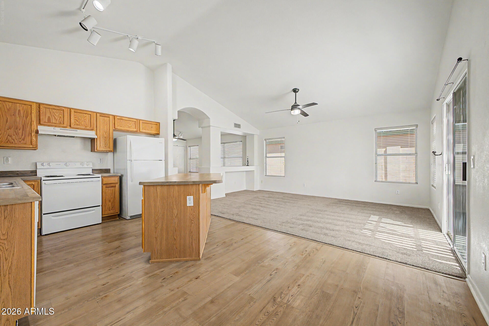 3039 W MATTHEW Drive