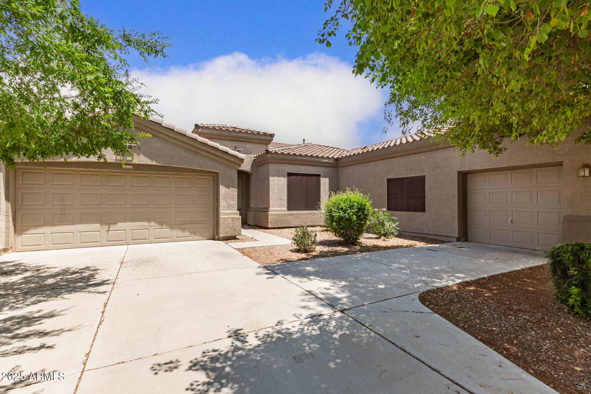 41804 W CARLISLE Lane