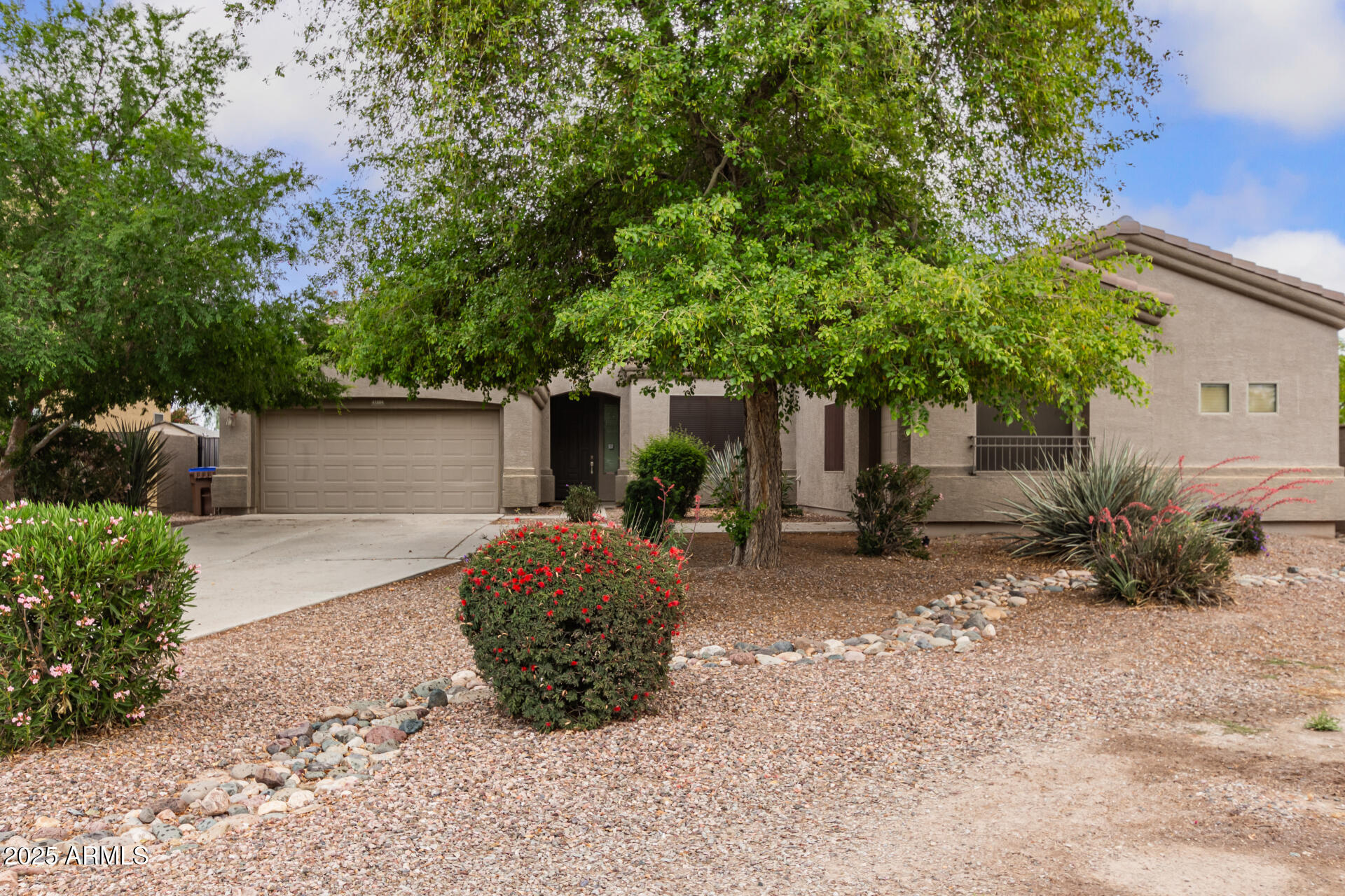 41804 W CARLISLE Lane