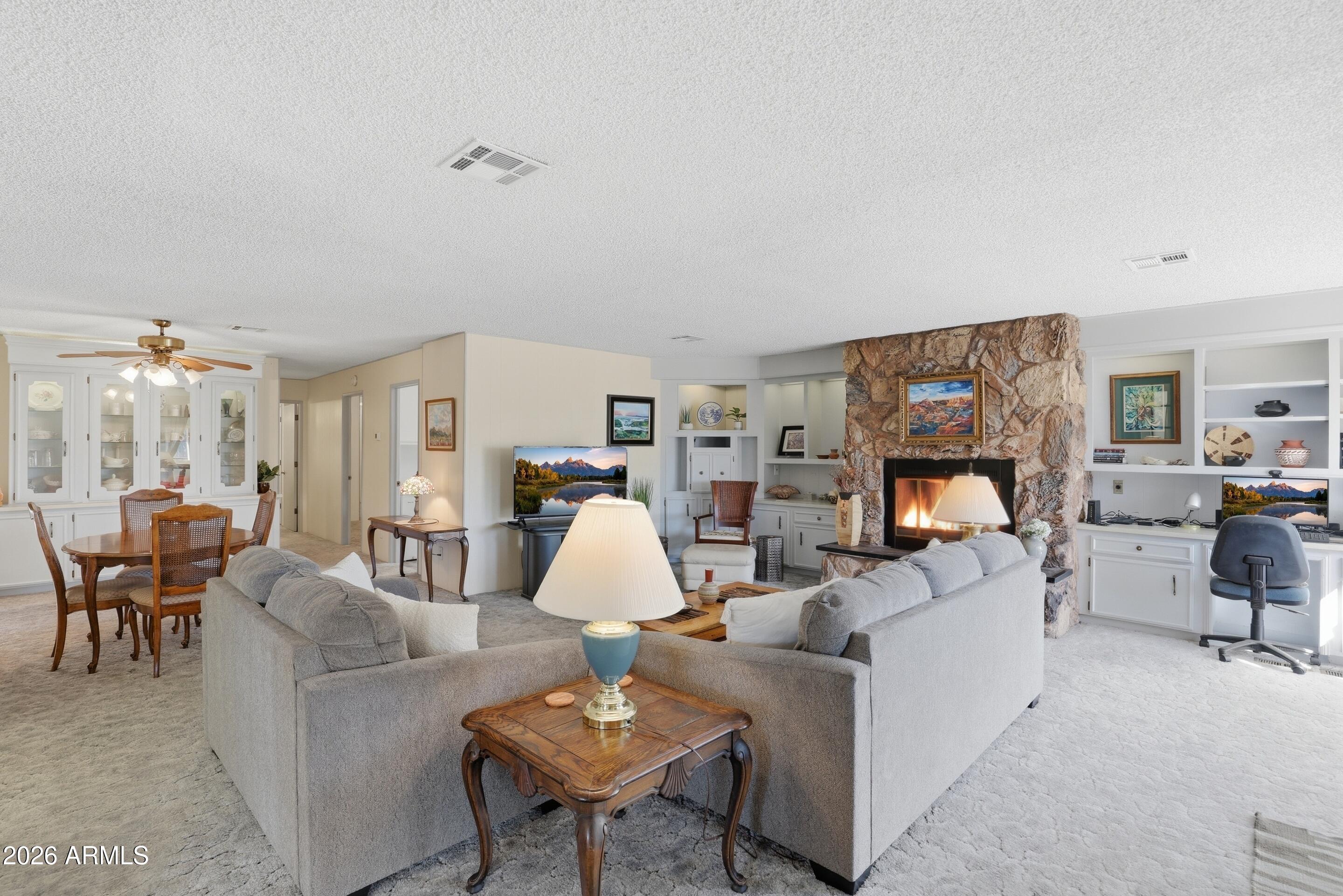 1119 W DRIFTWOOD Drive