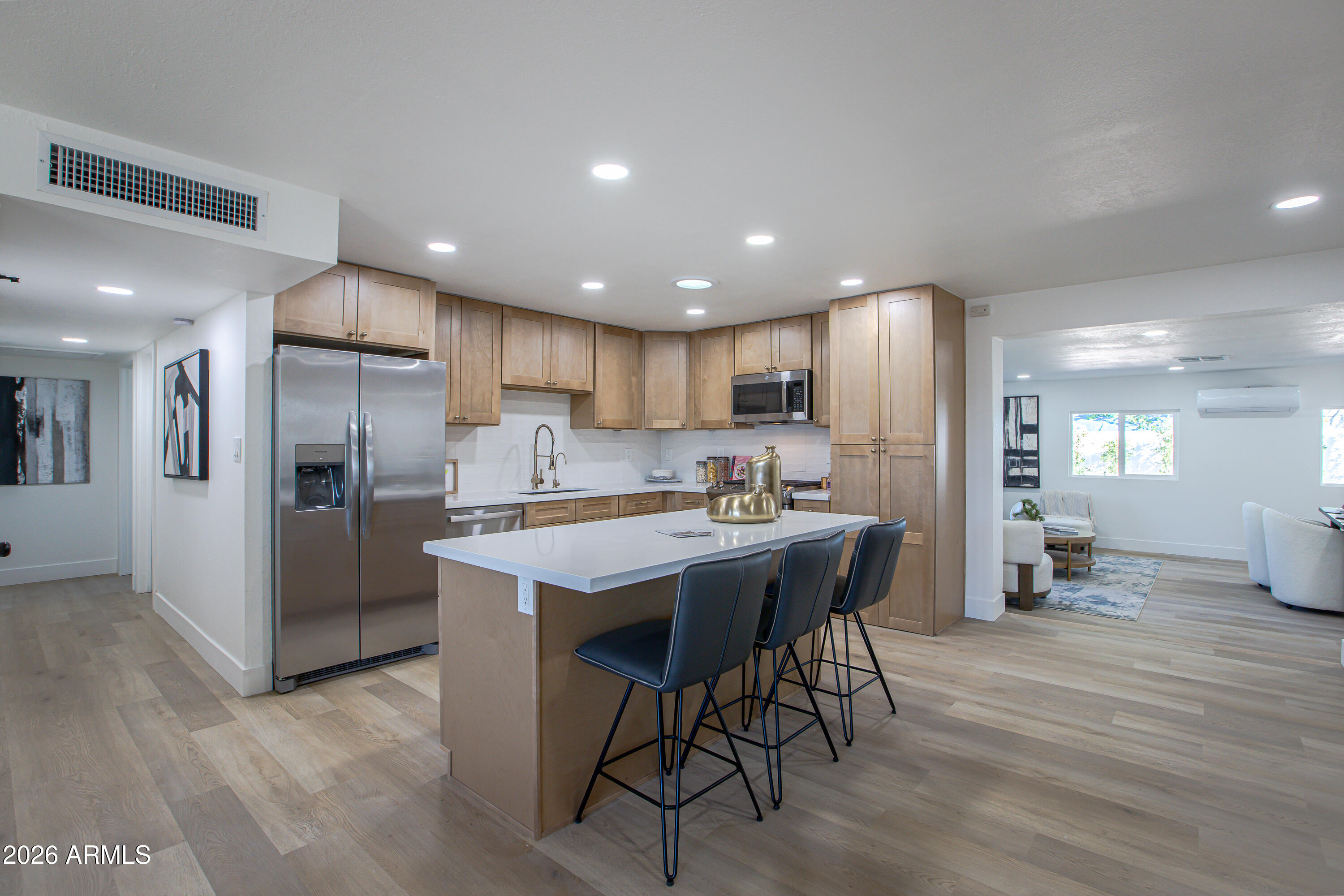 3451 E THUNDERBIRD Road