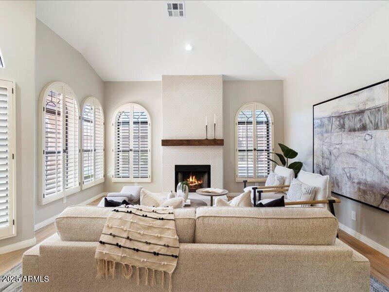 7955 E CHAPARRAL Road 115