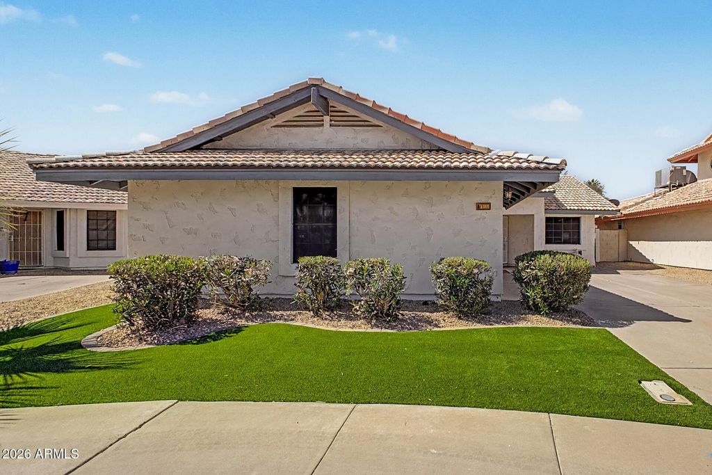 Photo of 1311 W Elgin Street, Chandler, AZ 85224 (MLS # 7030729)