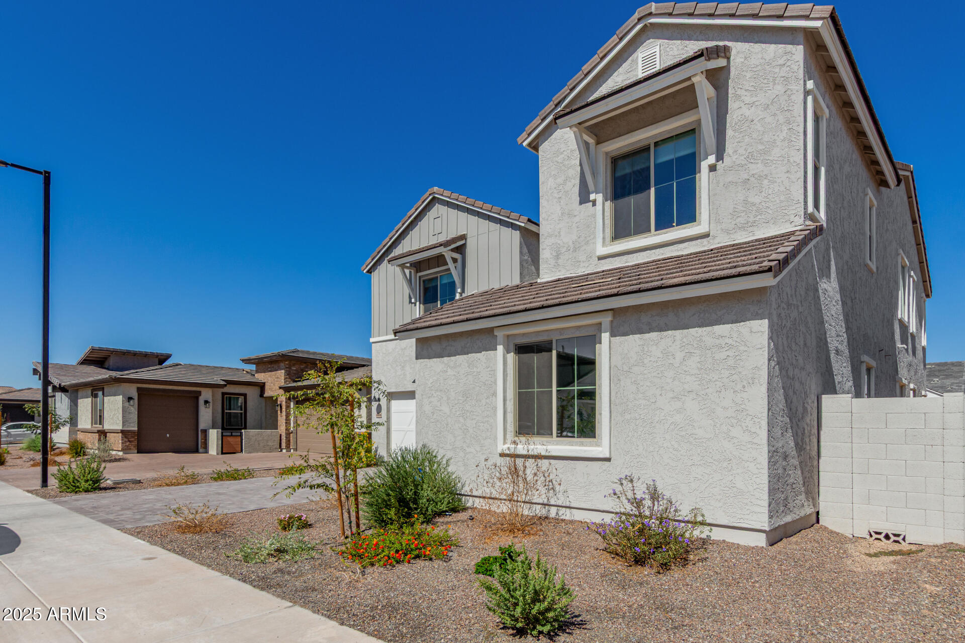 18038 W VOGEL Avenue