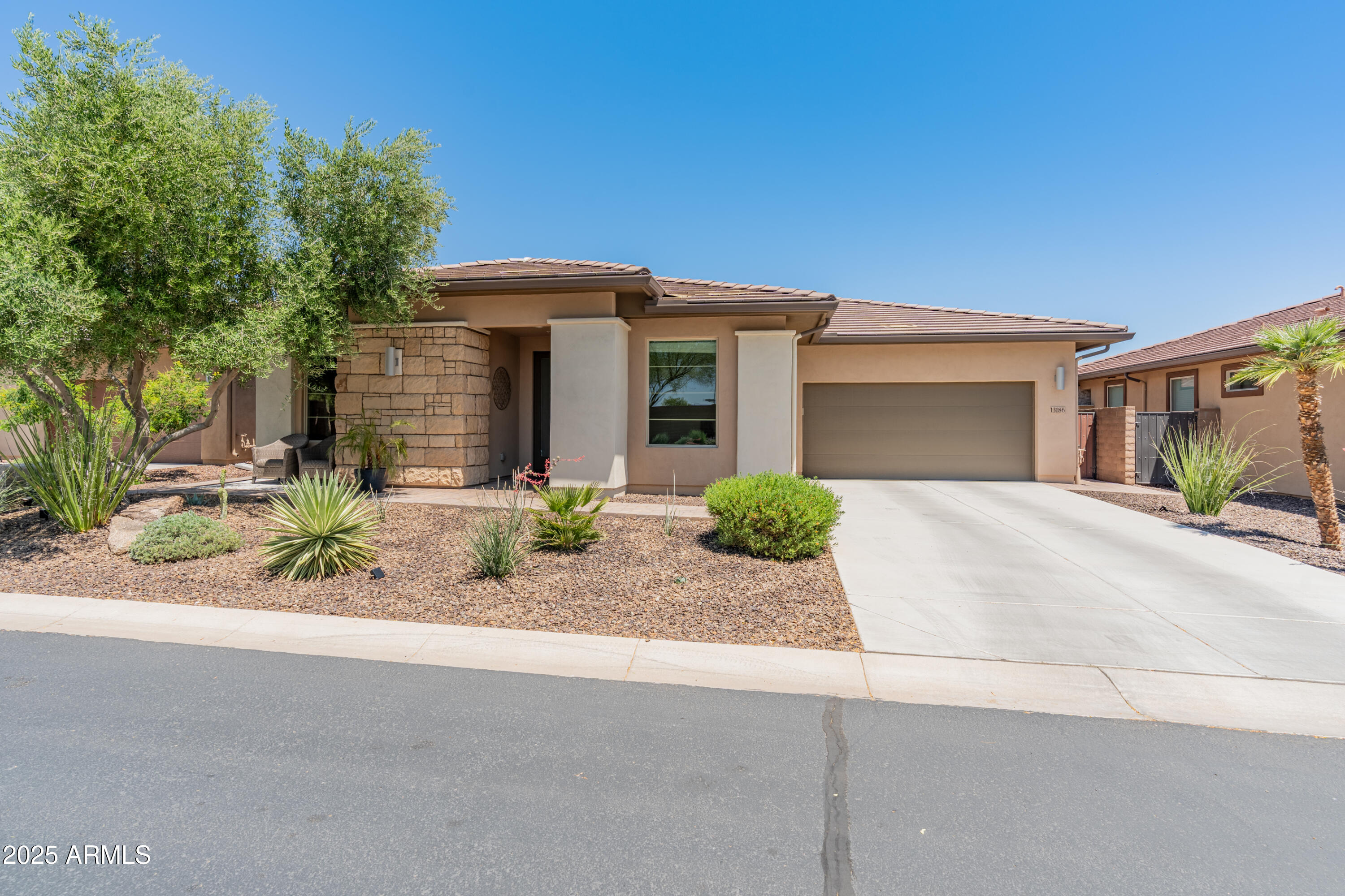 13186 W VIA DONA Road