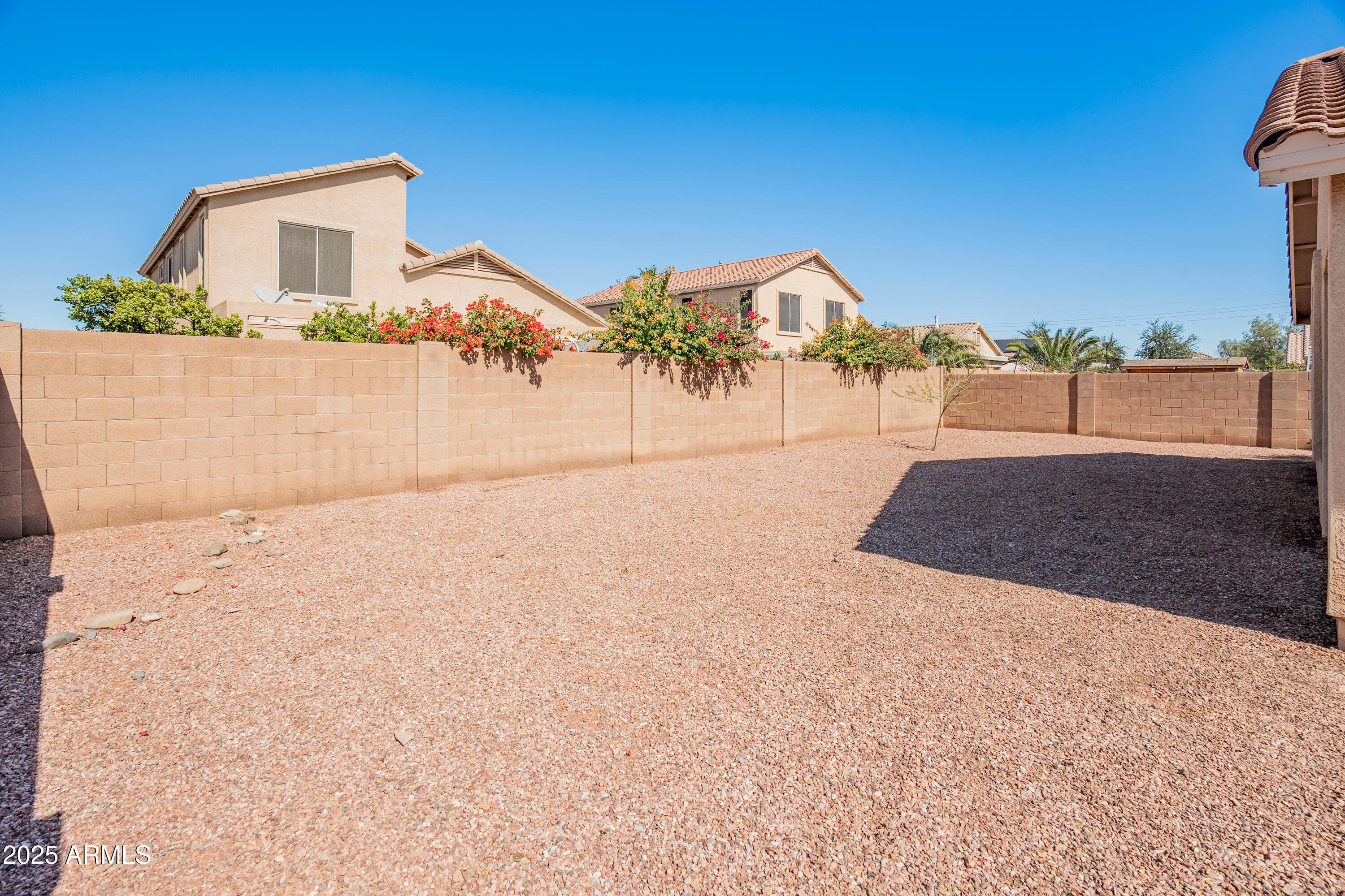 Glendale, Arizona 85303, United States, 3 Bedrooms Bedrooms, ,2 BathroomsBathrooms,Residential,Active,232013