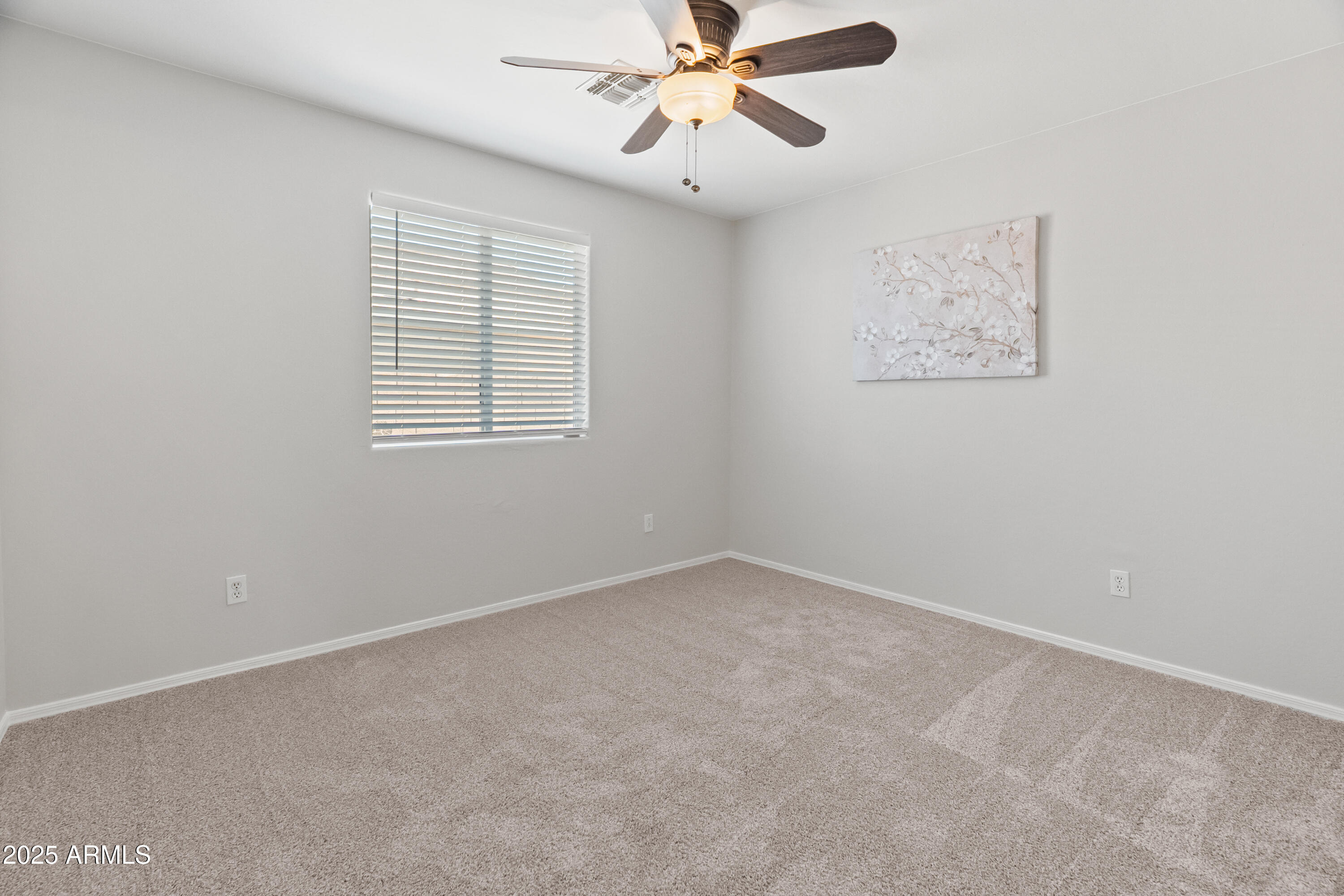 Glendale, Arizona 85303, United States, 3 Bedrooms Bedrooms, ,2 BathroomsBathrooms,Residential,Active,232013