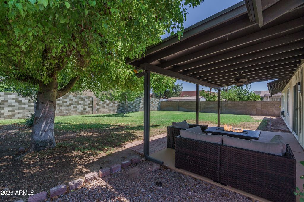Photo of 6626 W Phelps Road, Glendale, AZ 85306 (MLS # 7042974)