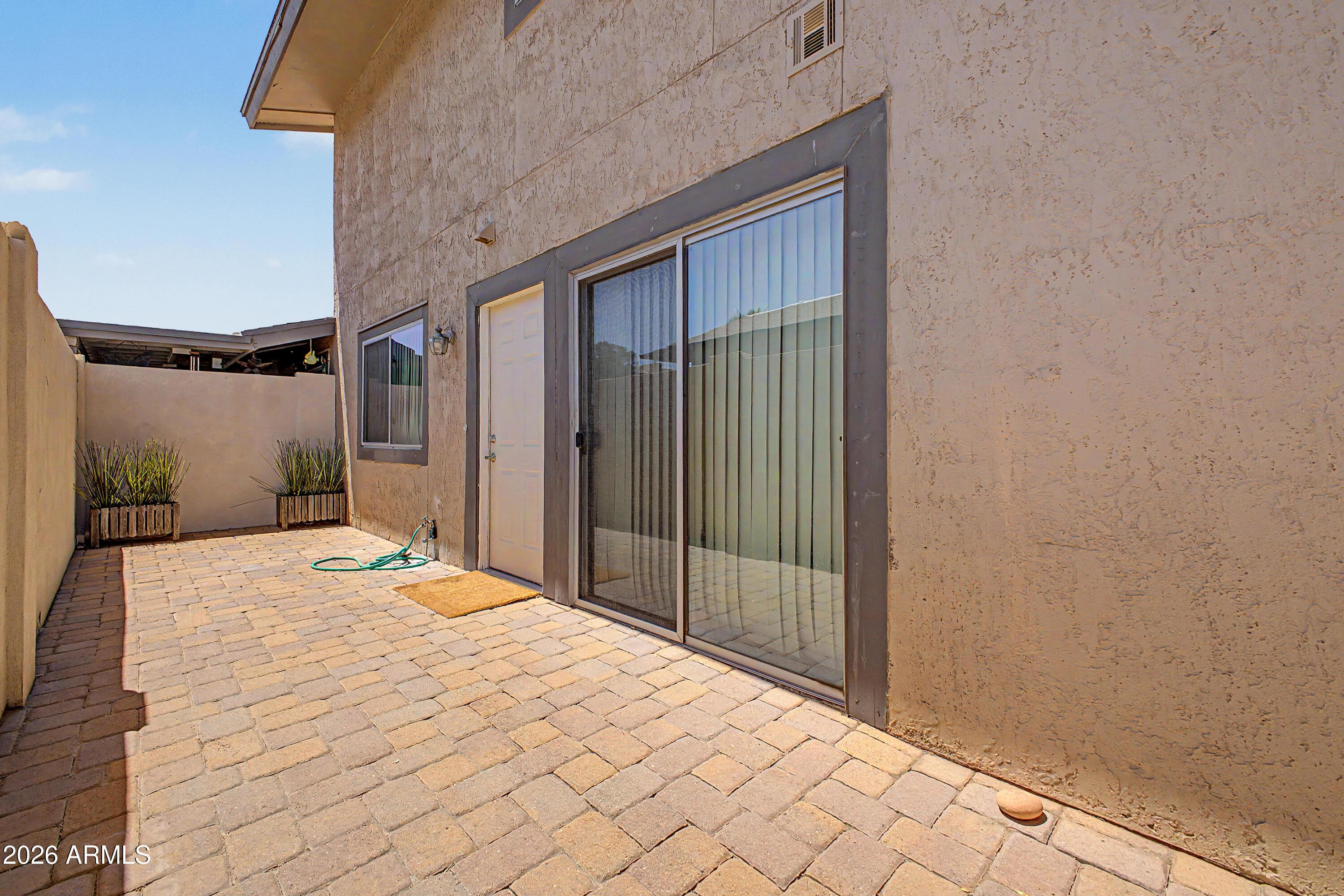 1137 N 84TH Place