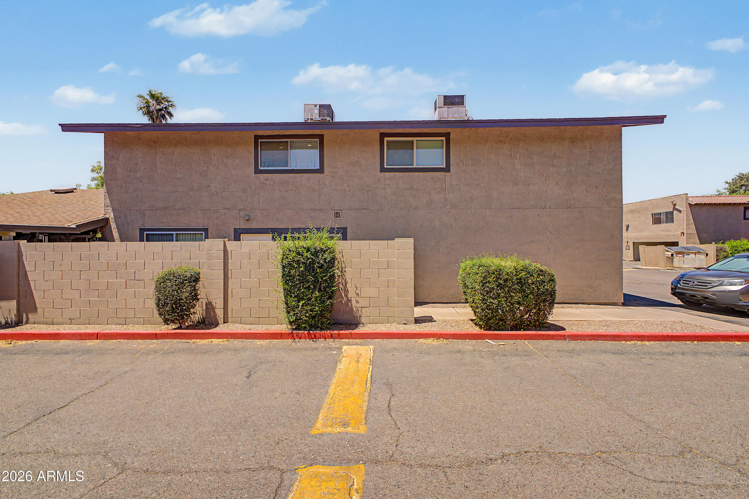 1137 N 84TH Place