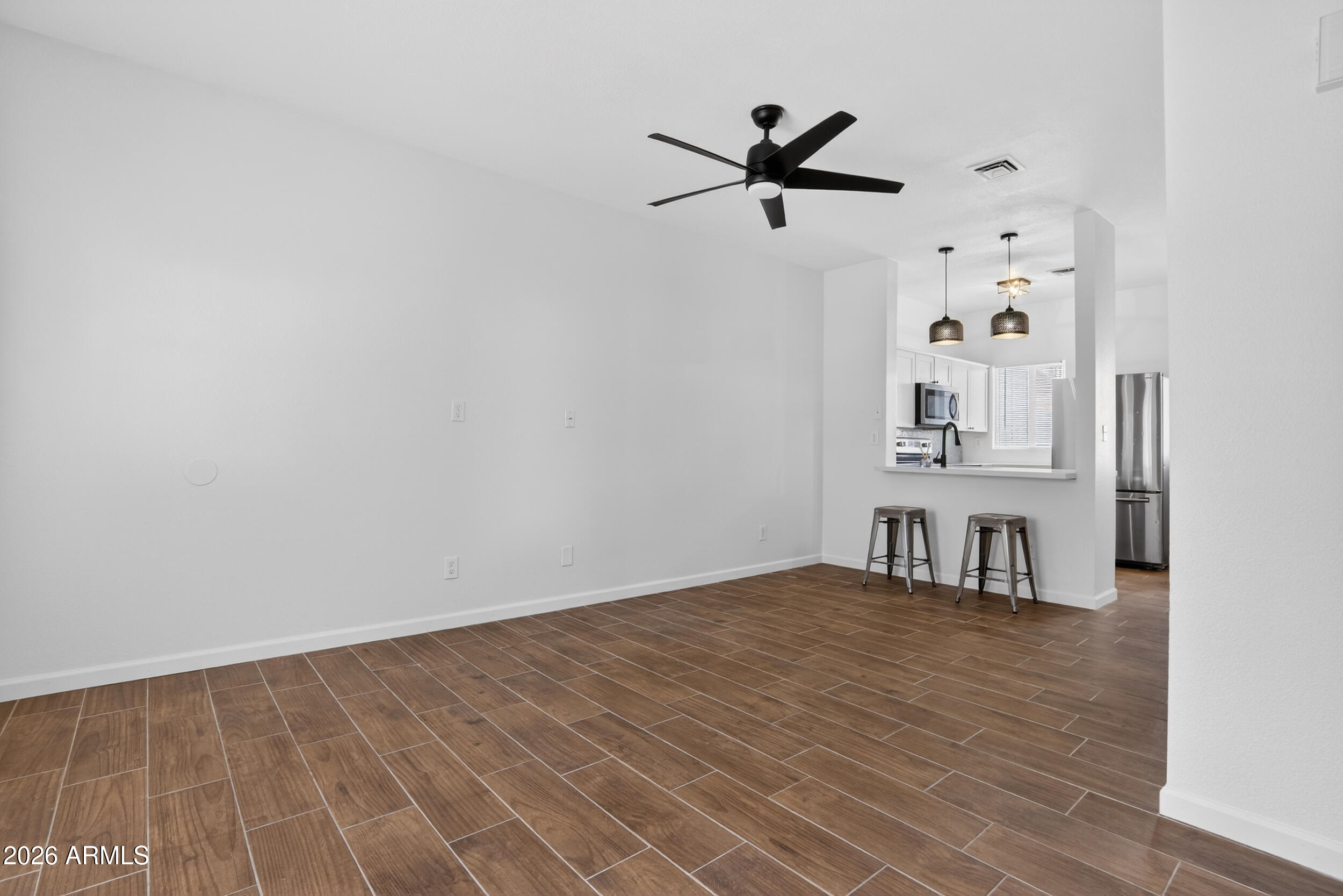 1970 N HARTFORD Street 59