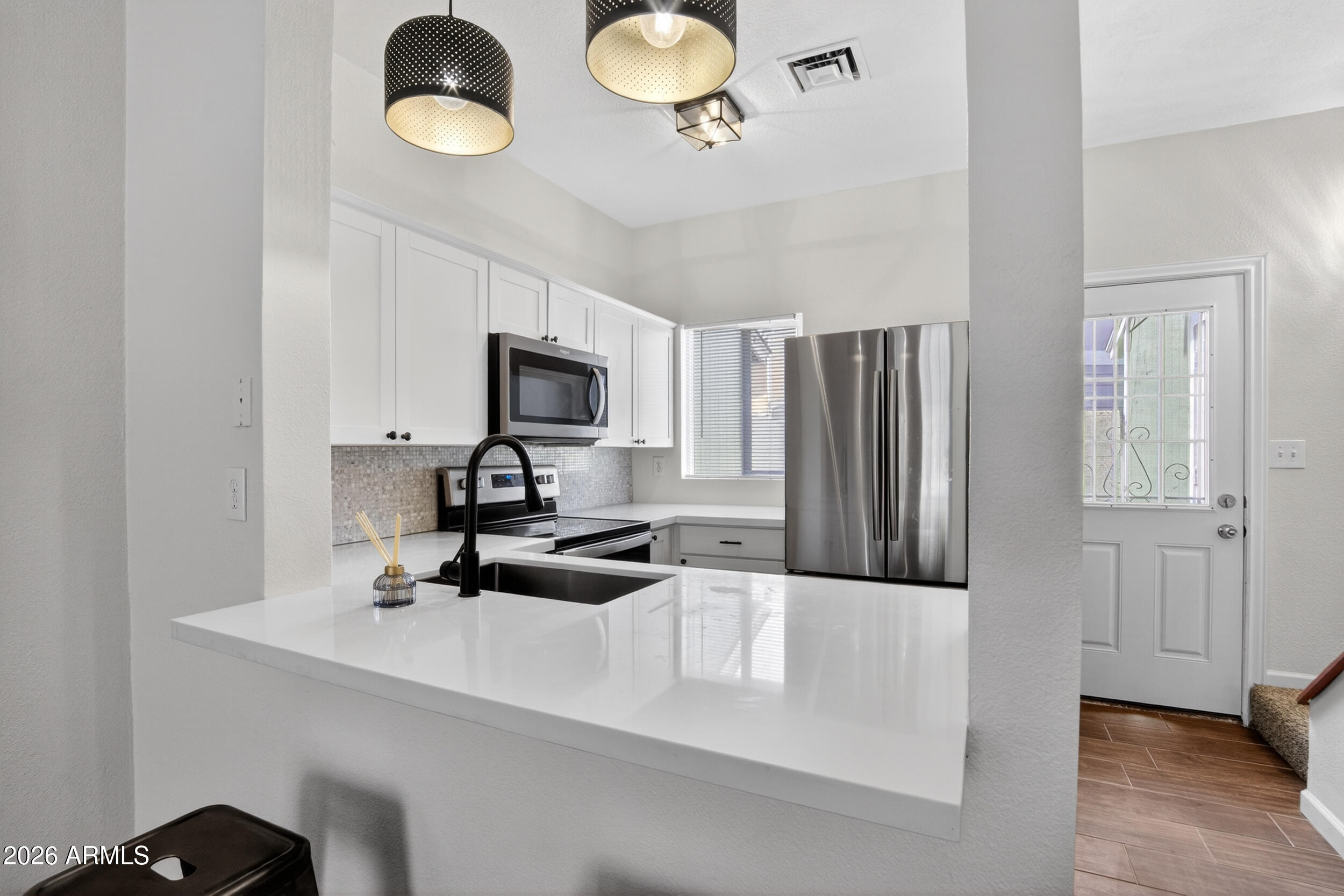 1970 N HARTFORD Street 59