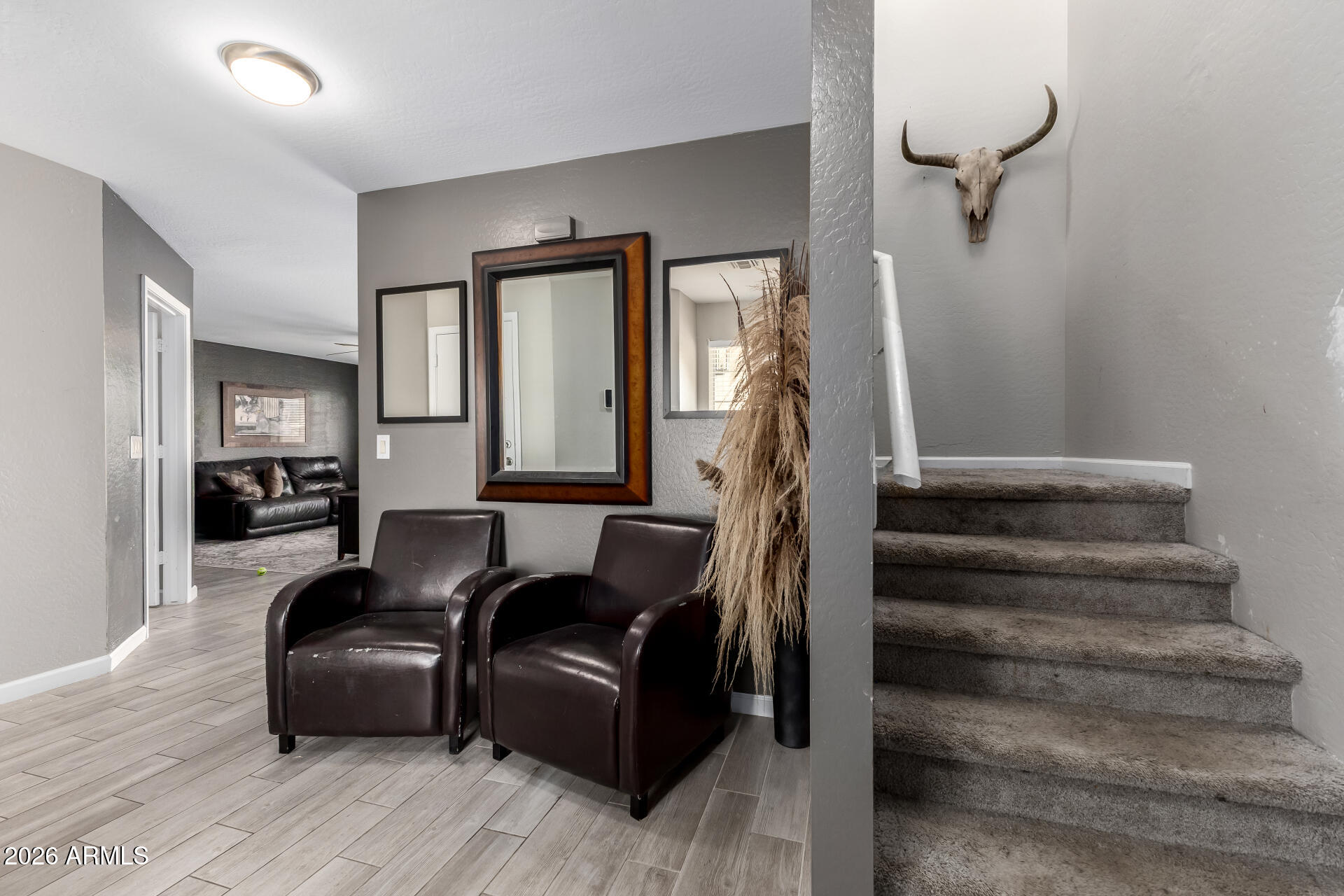 2252 W CENTRAL Avenue