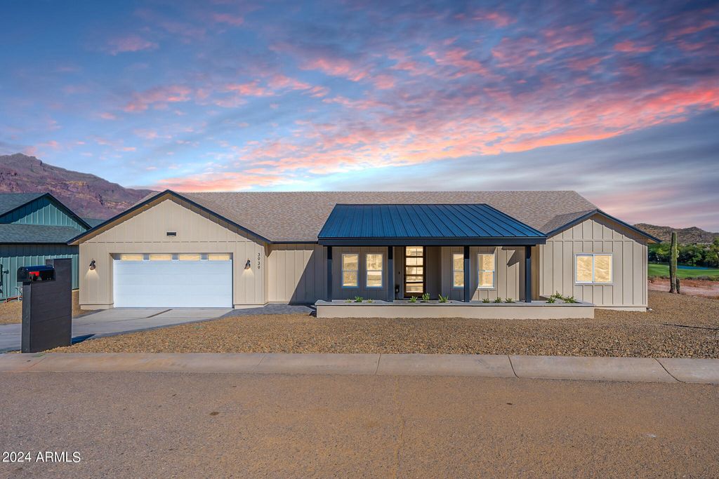Photo of 3939 S Veronica Lane, Gold Canyon, AZ 85118 (MLS # 6917343)