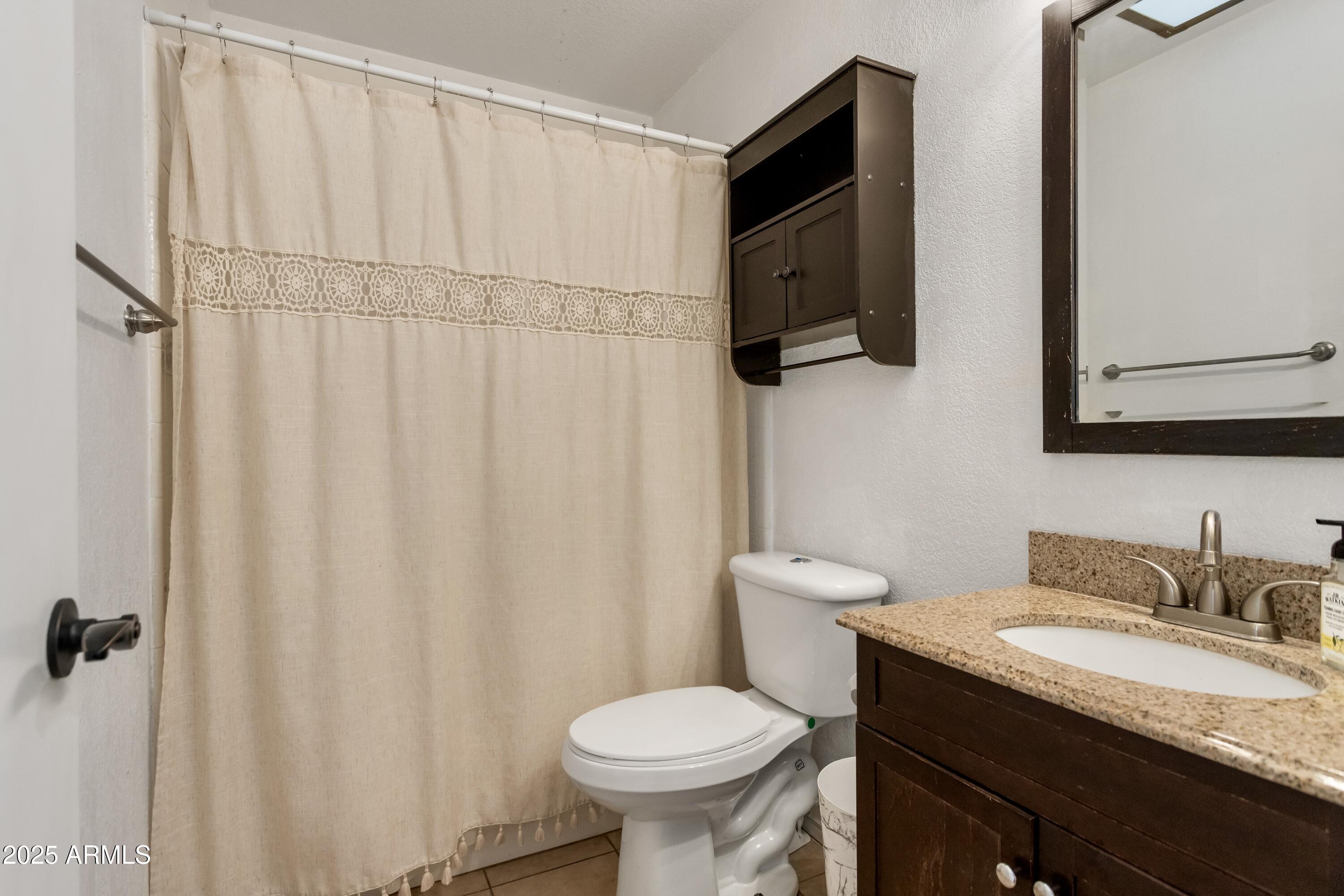 QUAIL HOLLOW - Residential