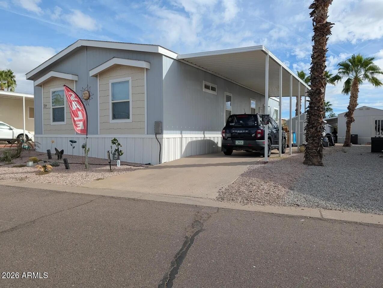 2000 S Apache Road 337