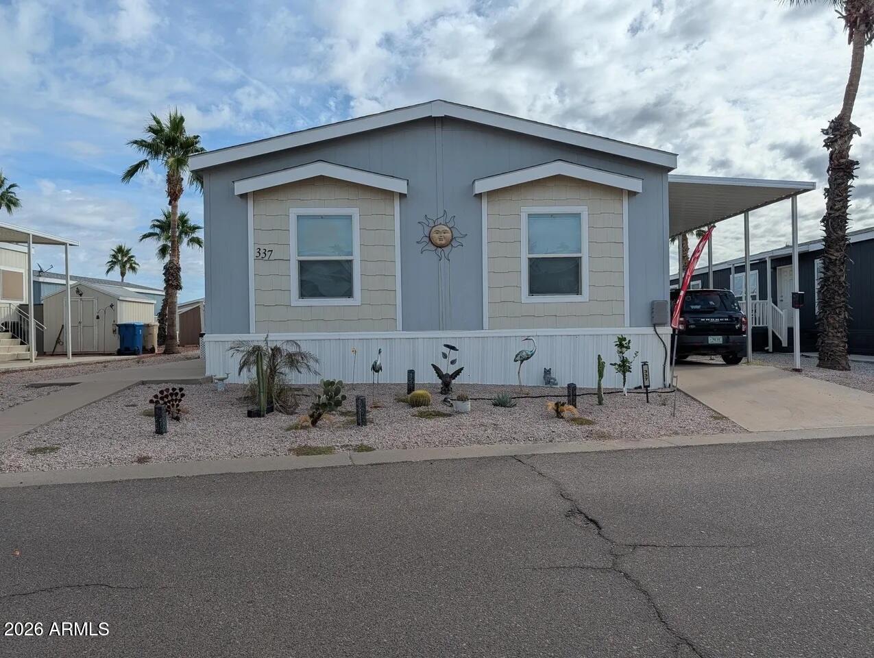 2000 S Apache Road 337