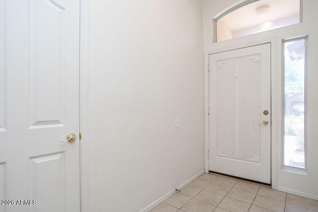 6762 W DEL MAR Lane