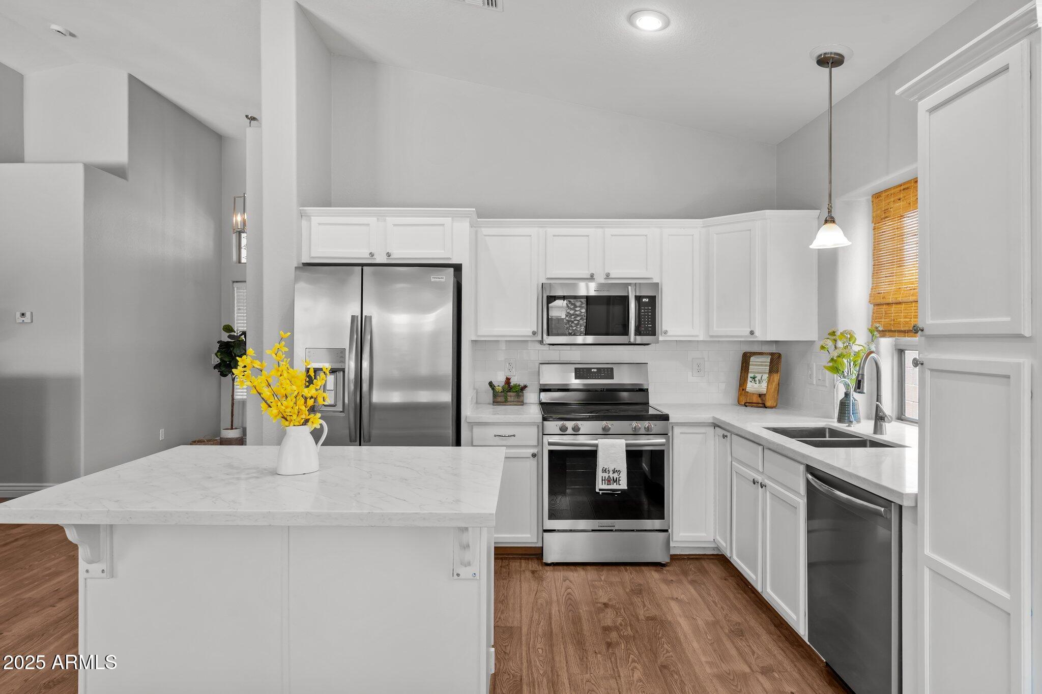 18119 W SPENCER Drive