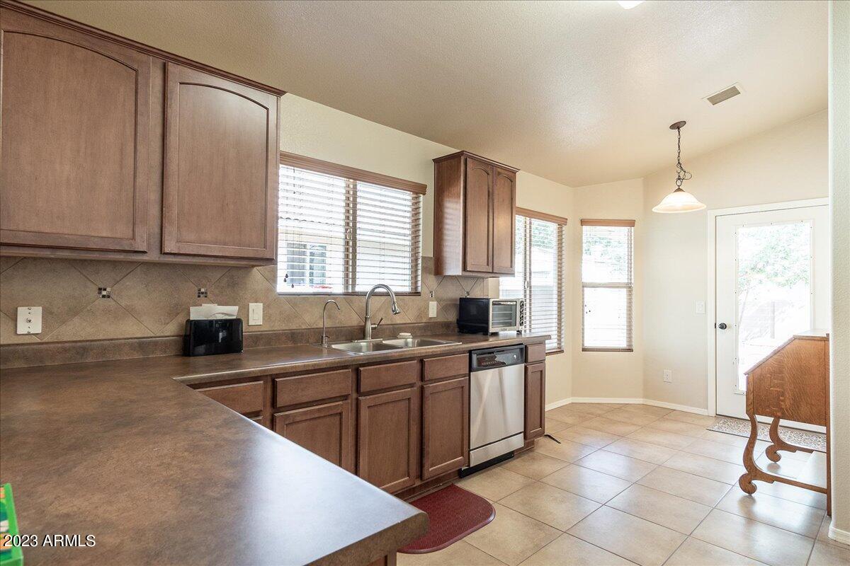 CAMPSTONE - Residential