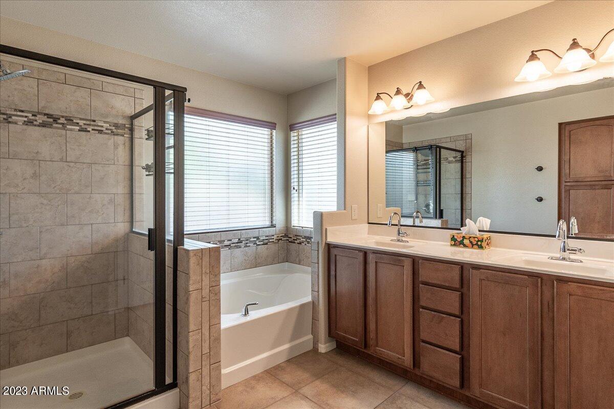 CAMPSTONE - Residential