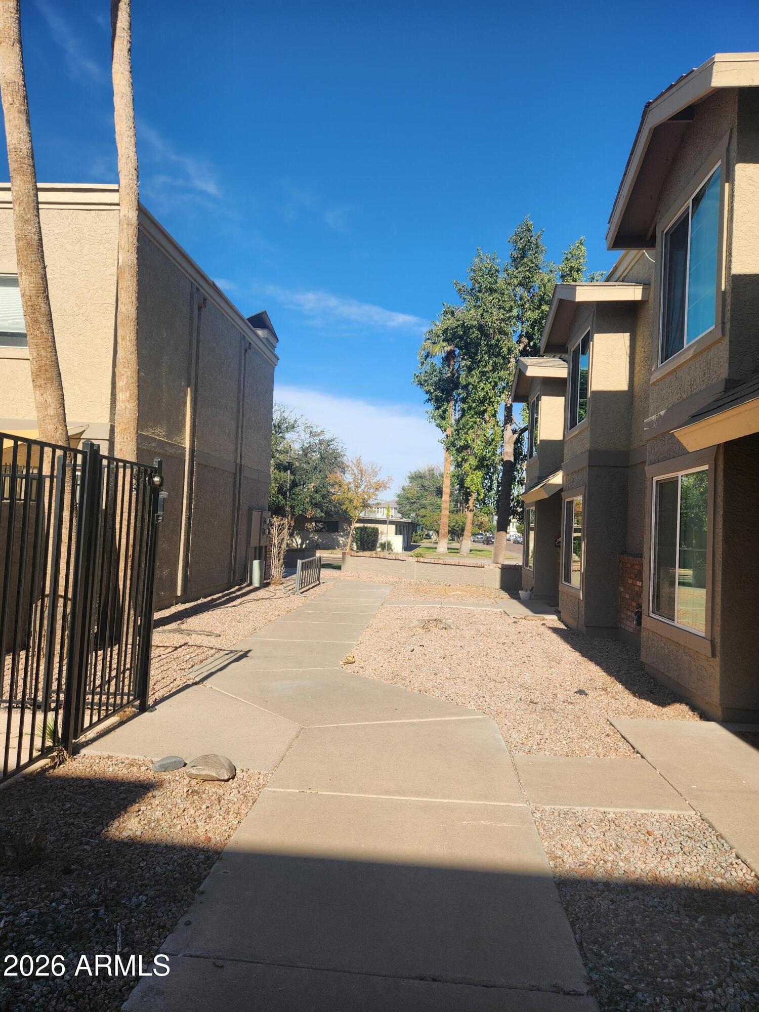 1055 W 5TH Street 12