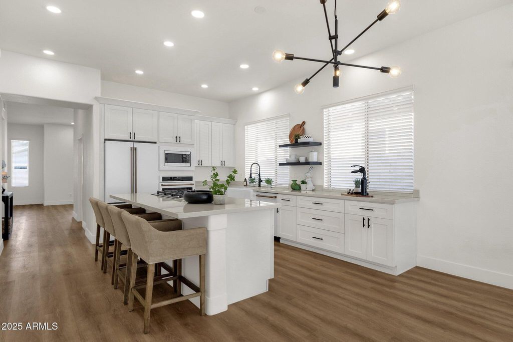 Photo of 389 W Fairway Place, Chandler, AZ 85225 (MLS # 6928165)