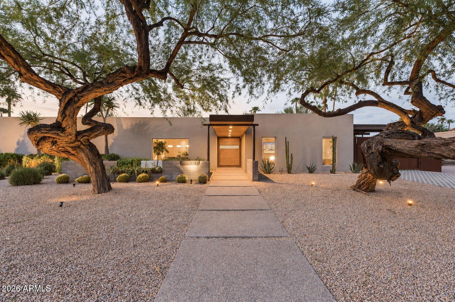 5056 E CHOLLA Street